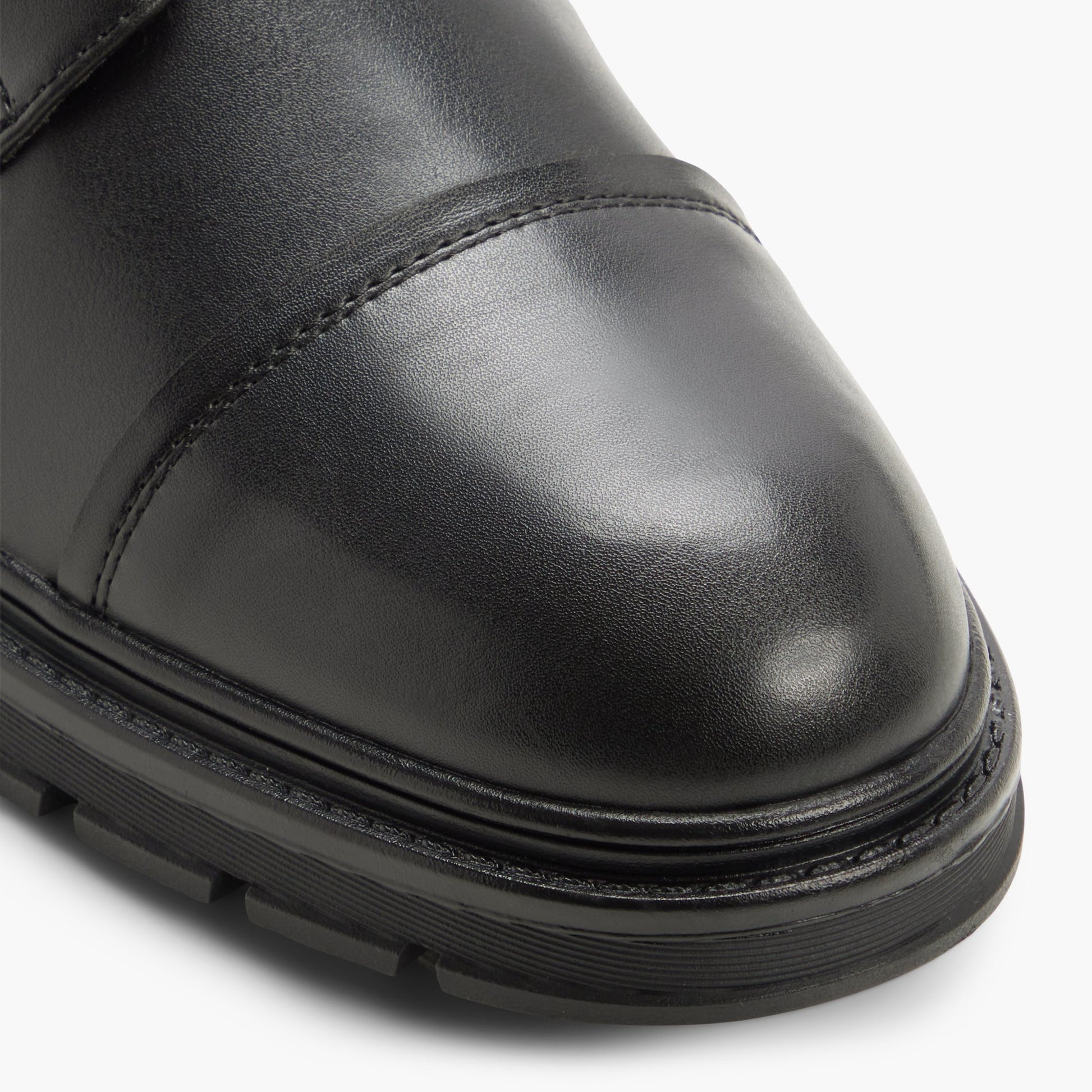 Test FR:Close-up of the Noir Terrapin