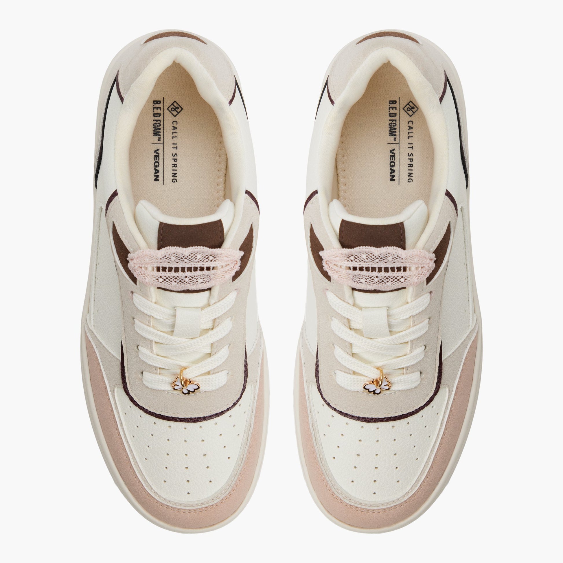 Top-down view of the Wht/lt pink Freshy Sneakers