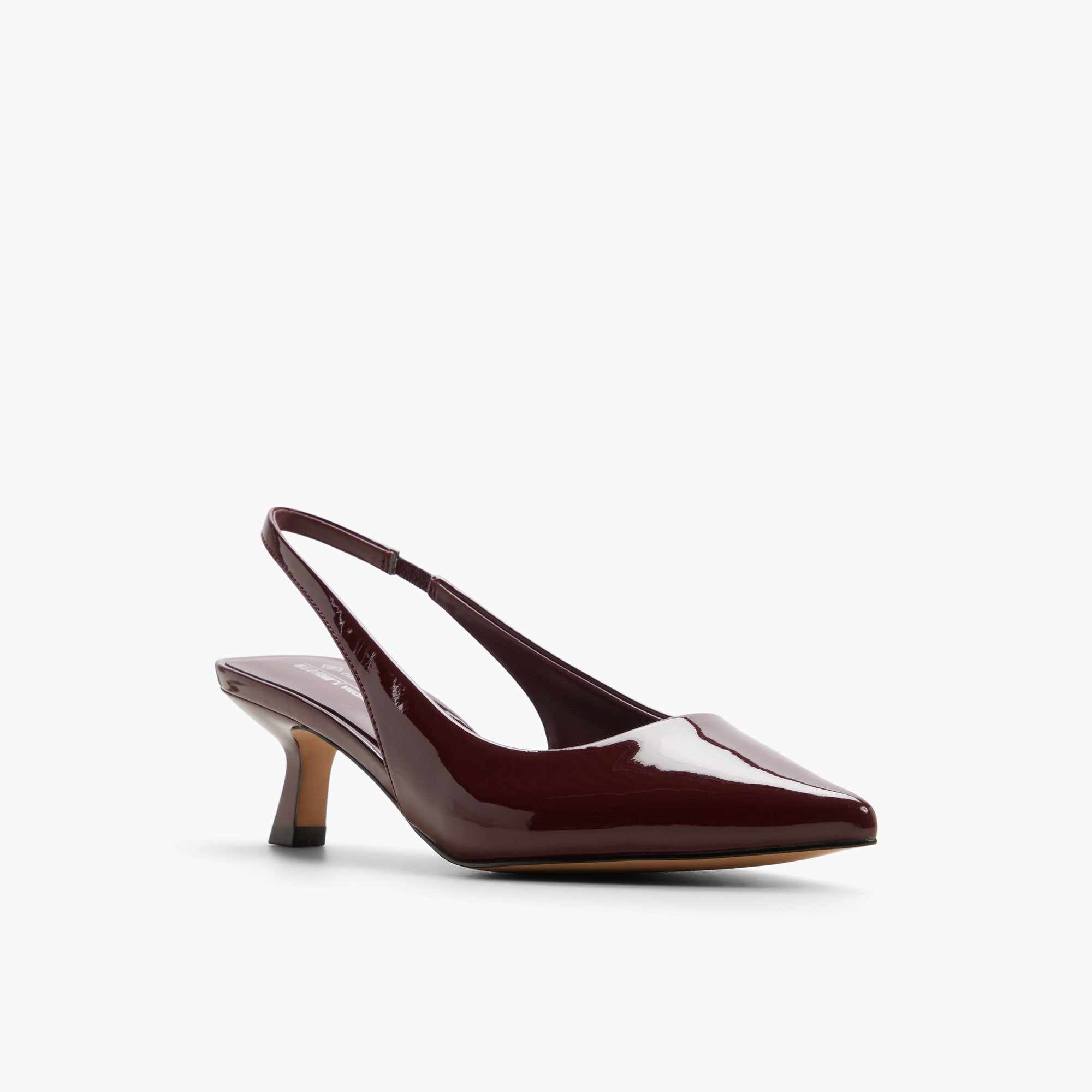 Dariahh in bordo | Call It Spring Canada
