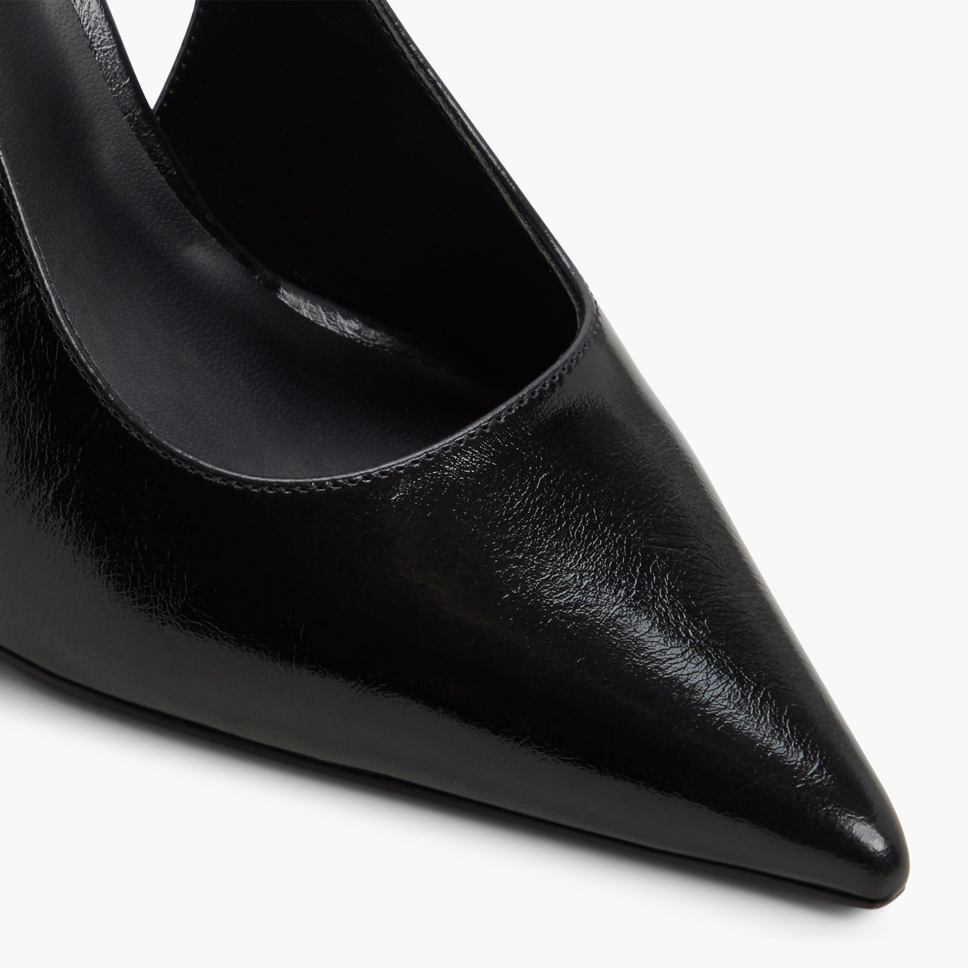 Test FR:Close-up of the Noir Daniellaa Talons à bride arrière