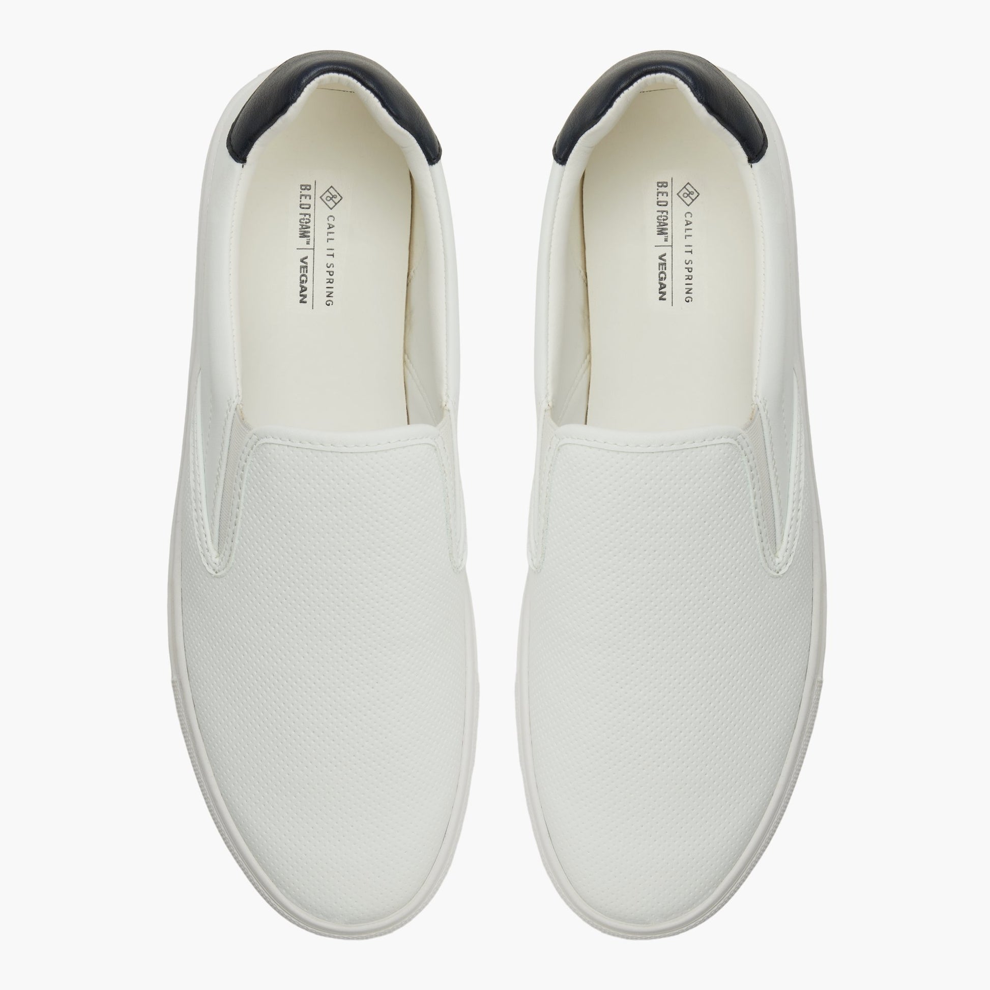 Test FR:Top-down view of the Blanc Culver Chaussures à enfiler