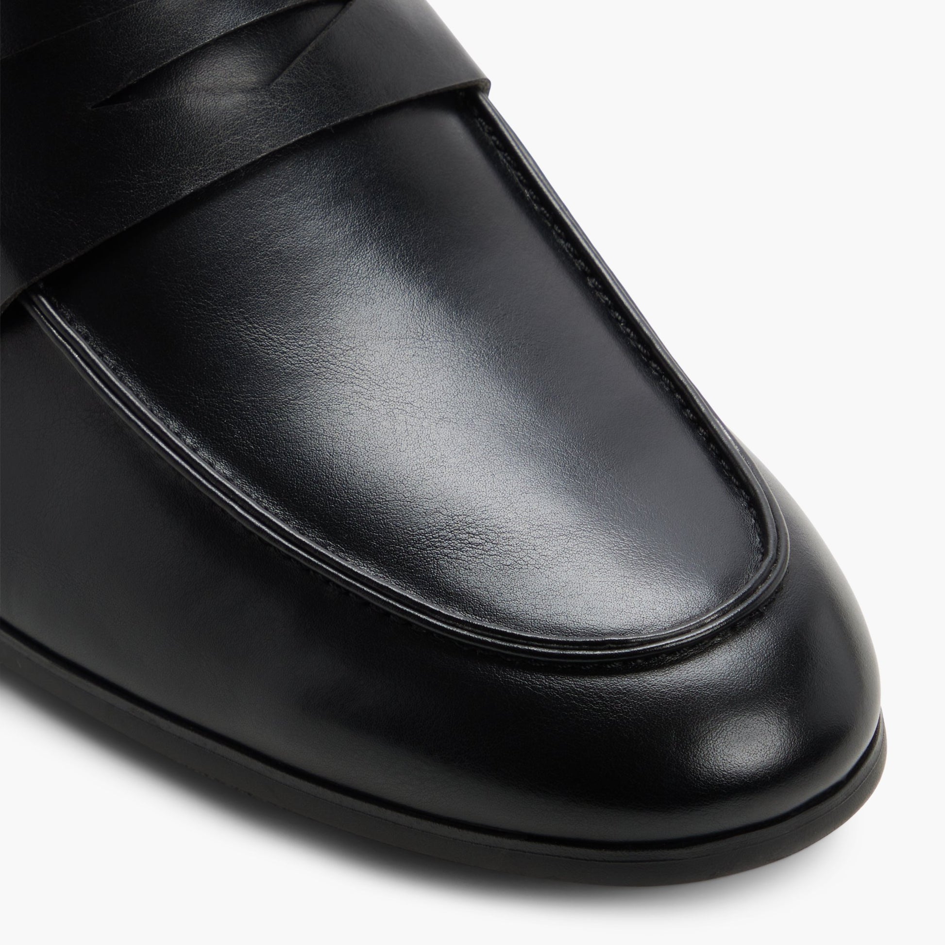 Test FR:Close-up of the Noir Lavenza Flâneurs