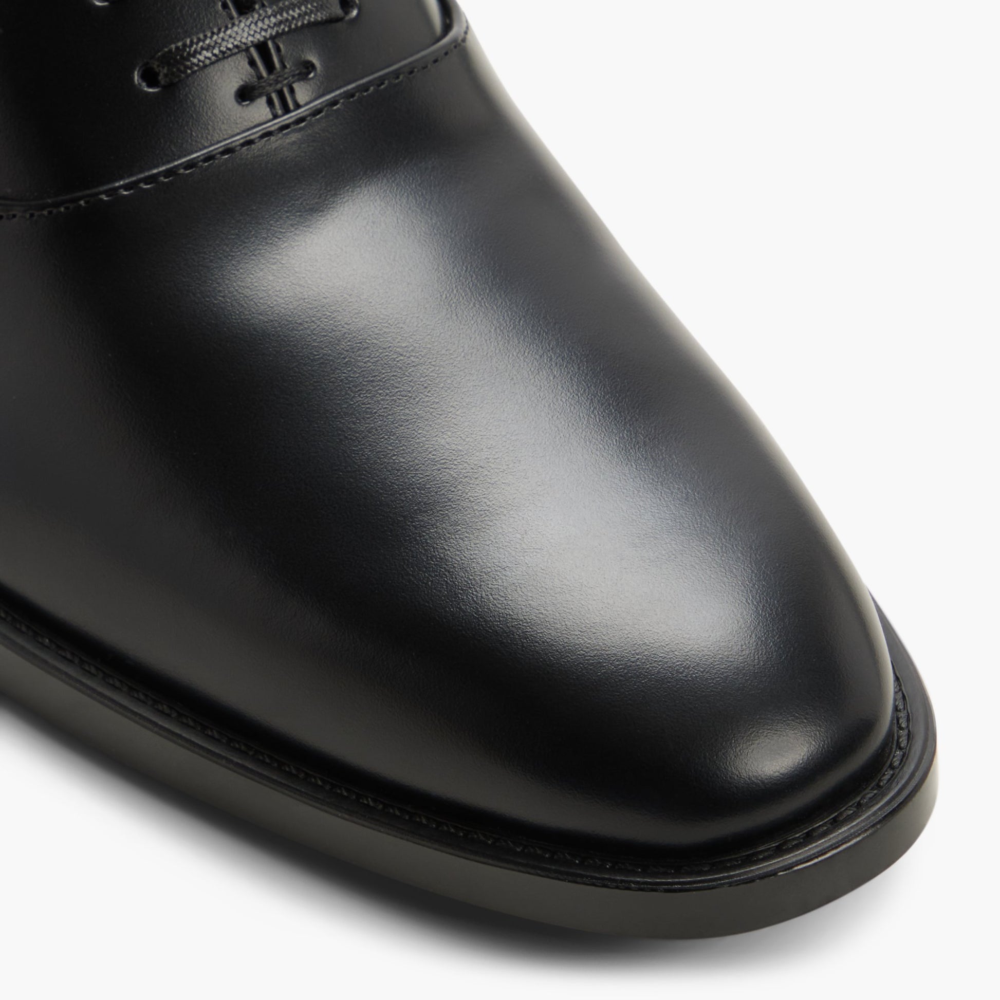 Test FR:Close-up of the Cognac Caraway Chaussures oxford