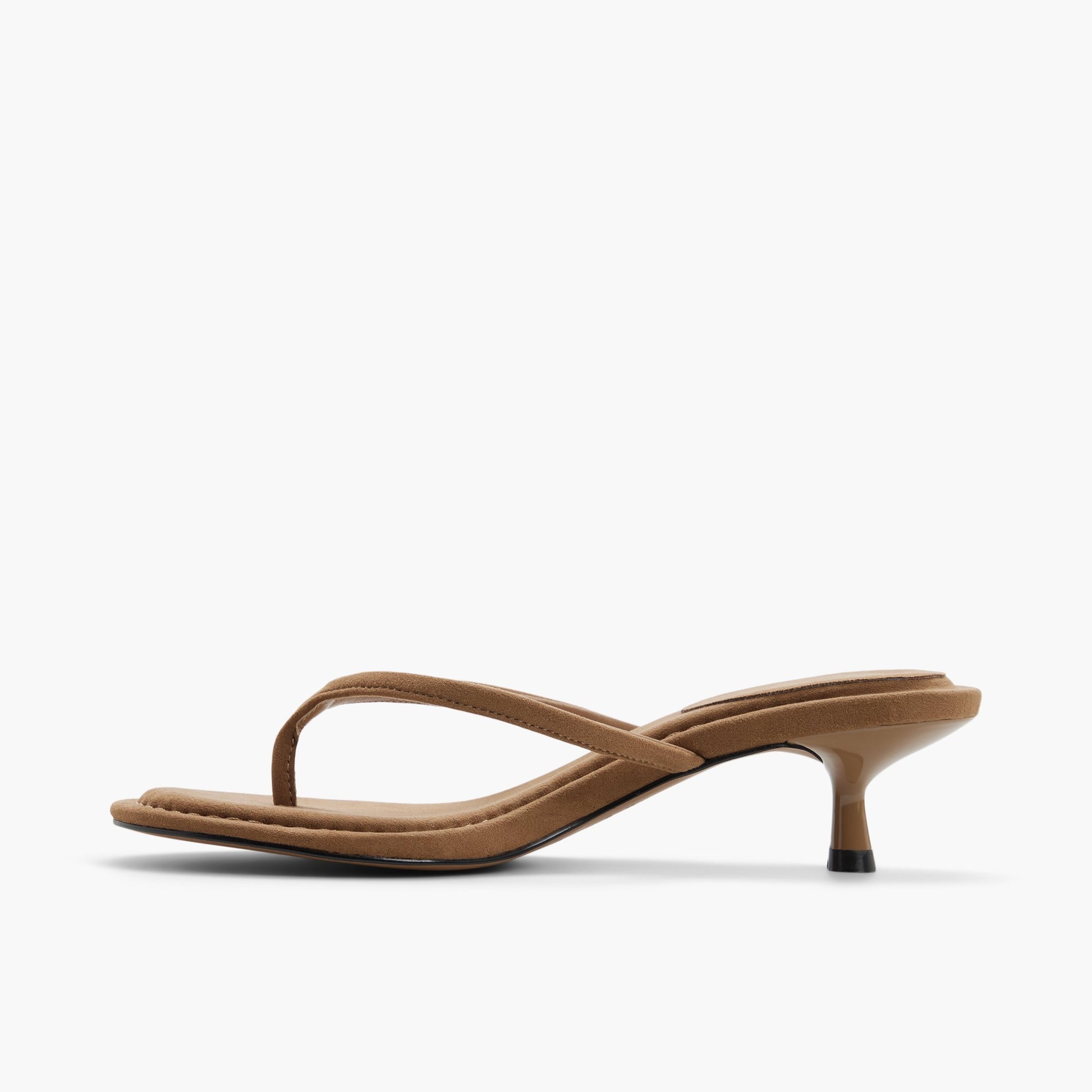 Test FR:Side view of Taupe Ashaa Sandales tong à talon