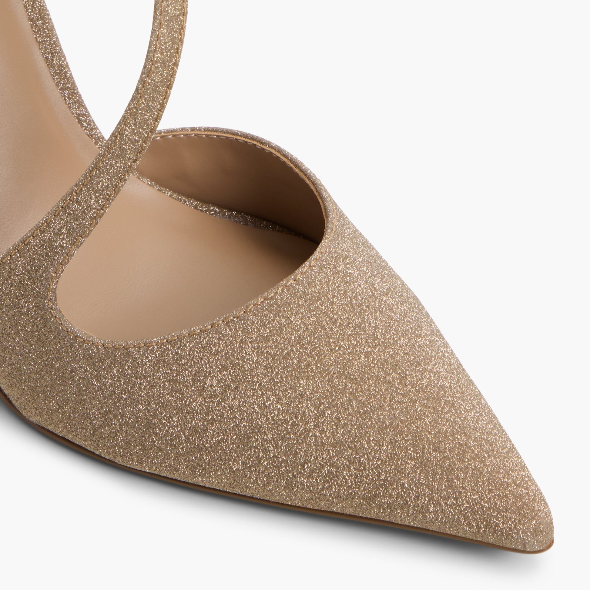 Test FR:Close-up of the Bronze Amayah Escarpins à talons hauts