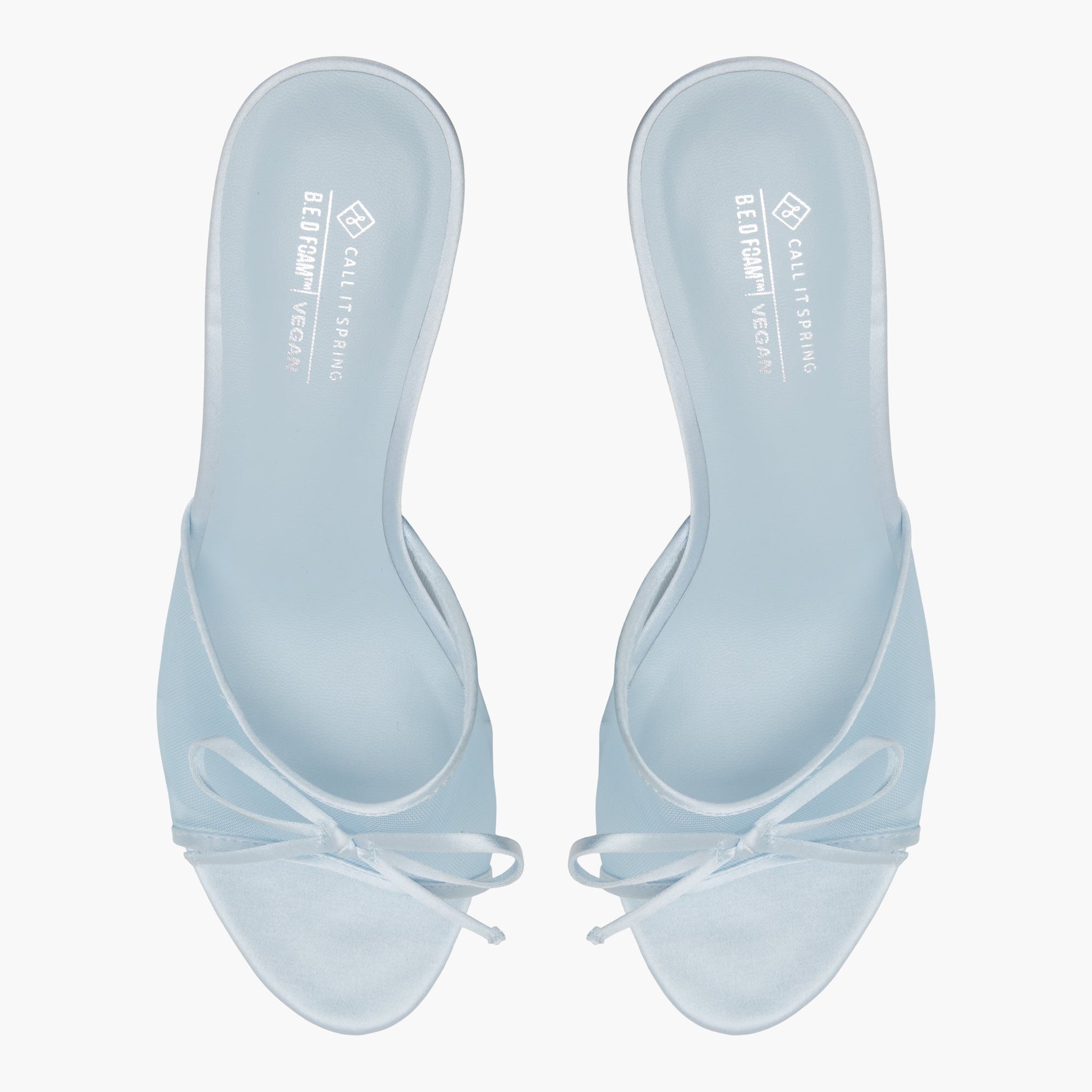 Test FR:Top-down view of the Bleu Clair Bettiie Mules à talons moyens