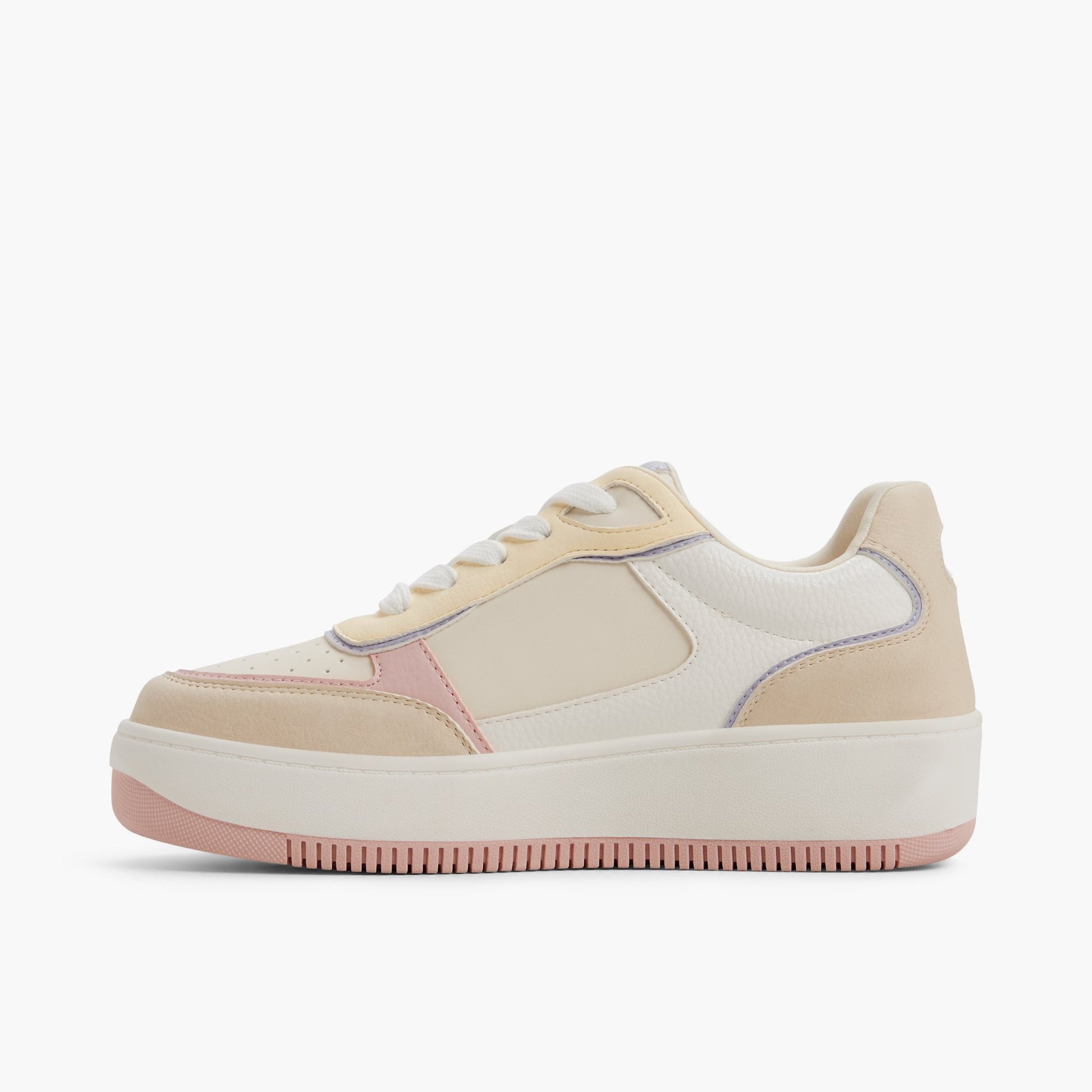 Test FR:Side view of Multi Freshy Sneakers