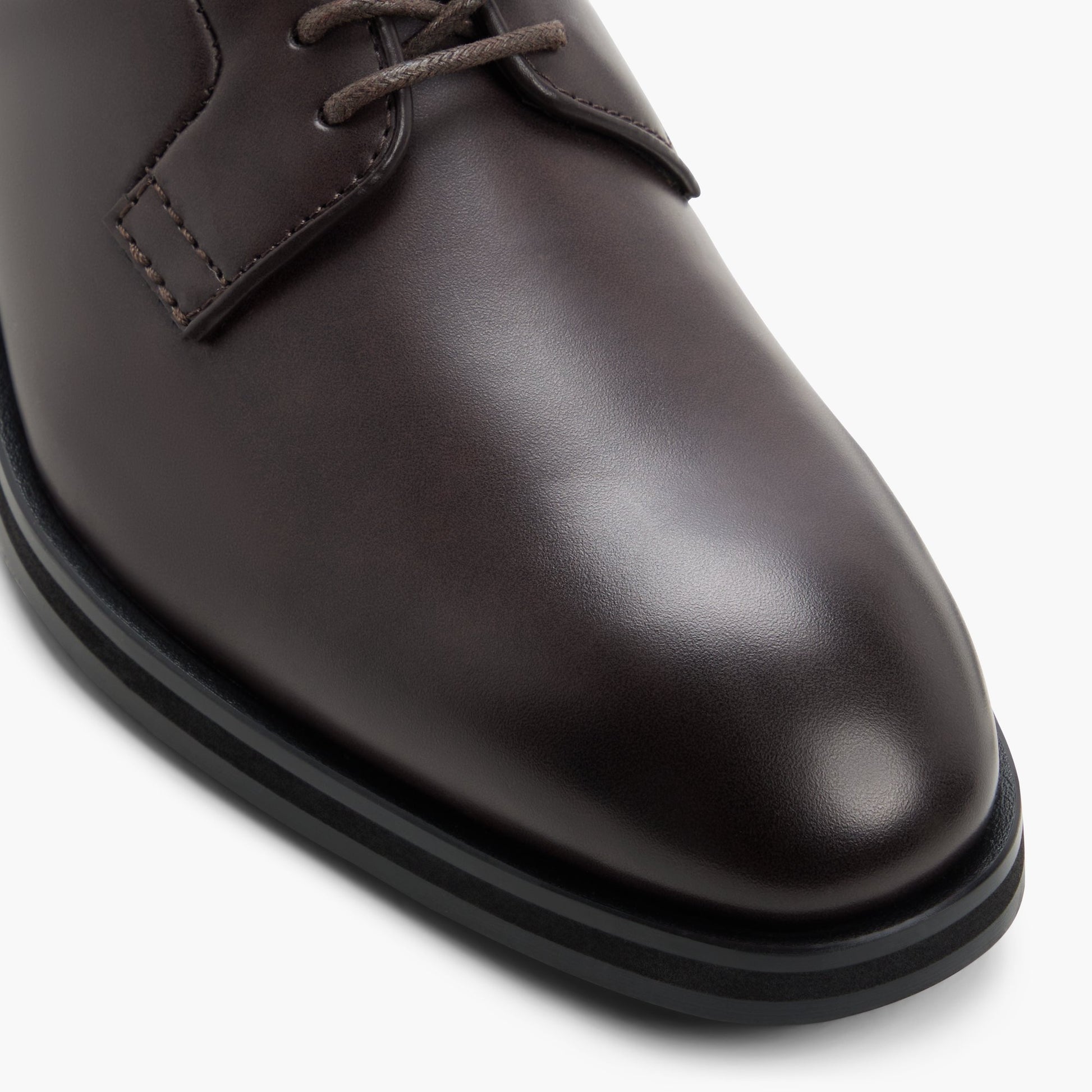 Close-up of the Dark brown Whittier Derby Shoes
