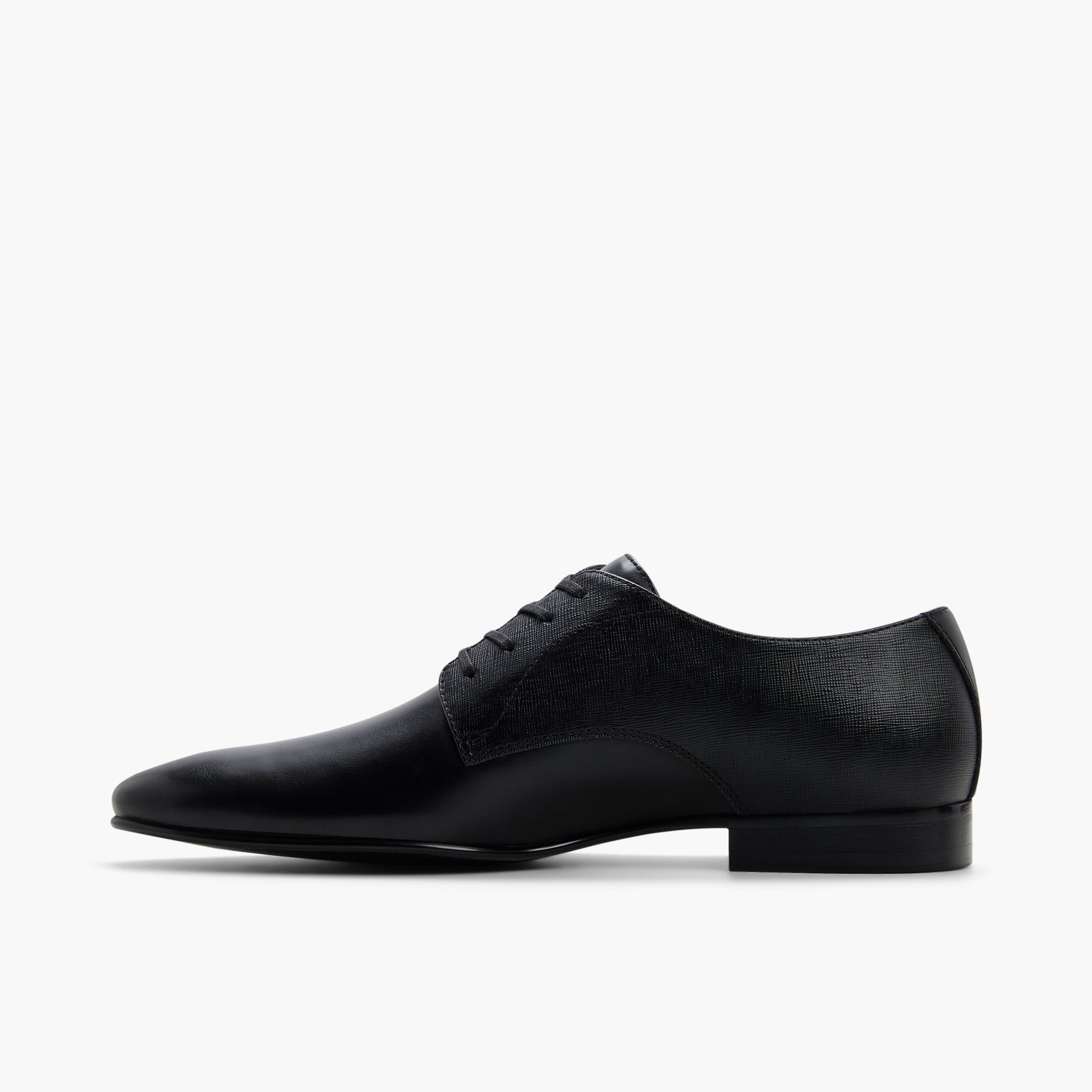 Test FR:Side view of Noir Dartmouth Chaussures derby