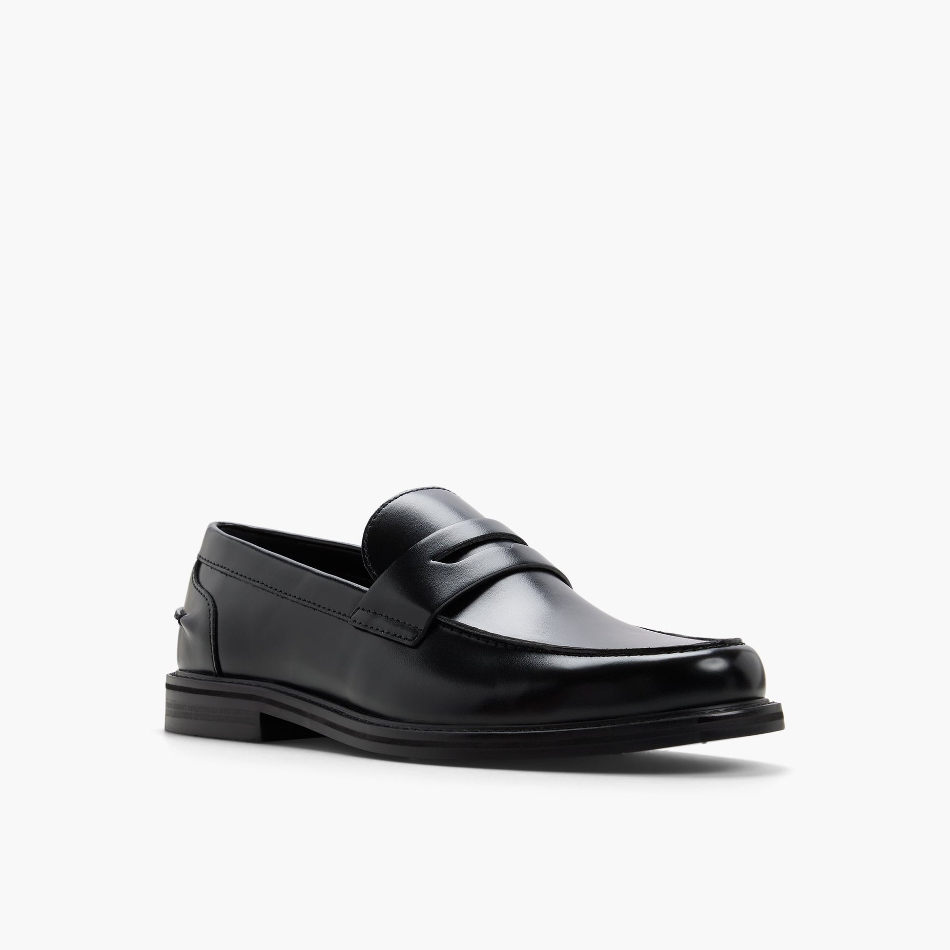 Test FR:Three-quarter angle of Noir Westlake Flâneurs's front side