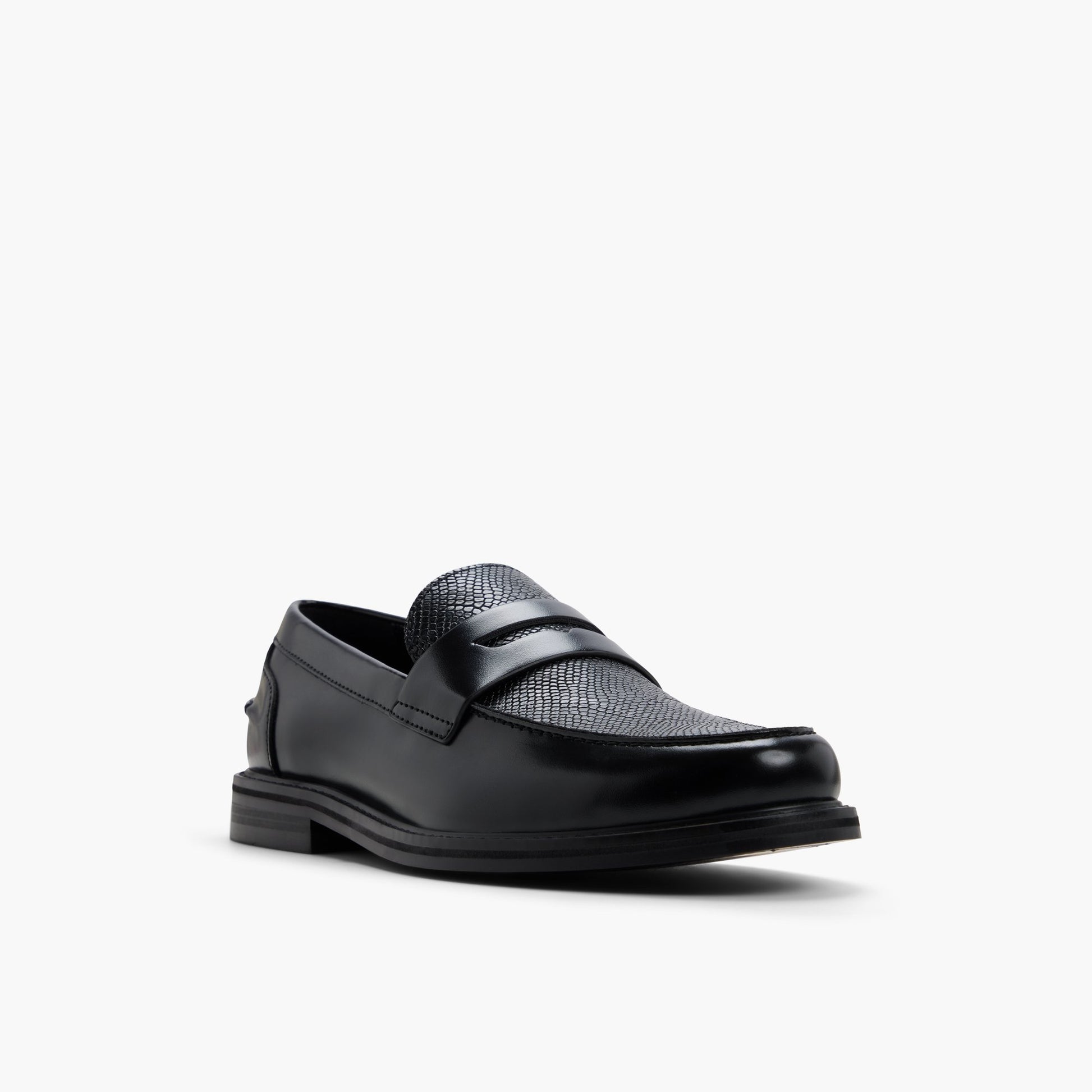 Test FR:Three-quarter angle of Autre Noir Westlake Flâneurs's front side