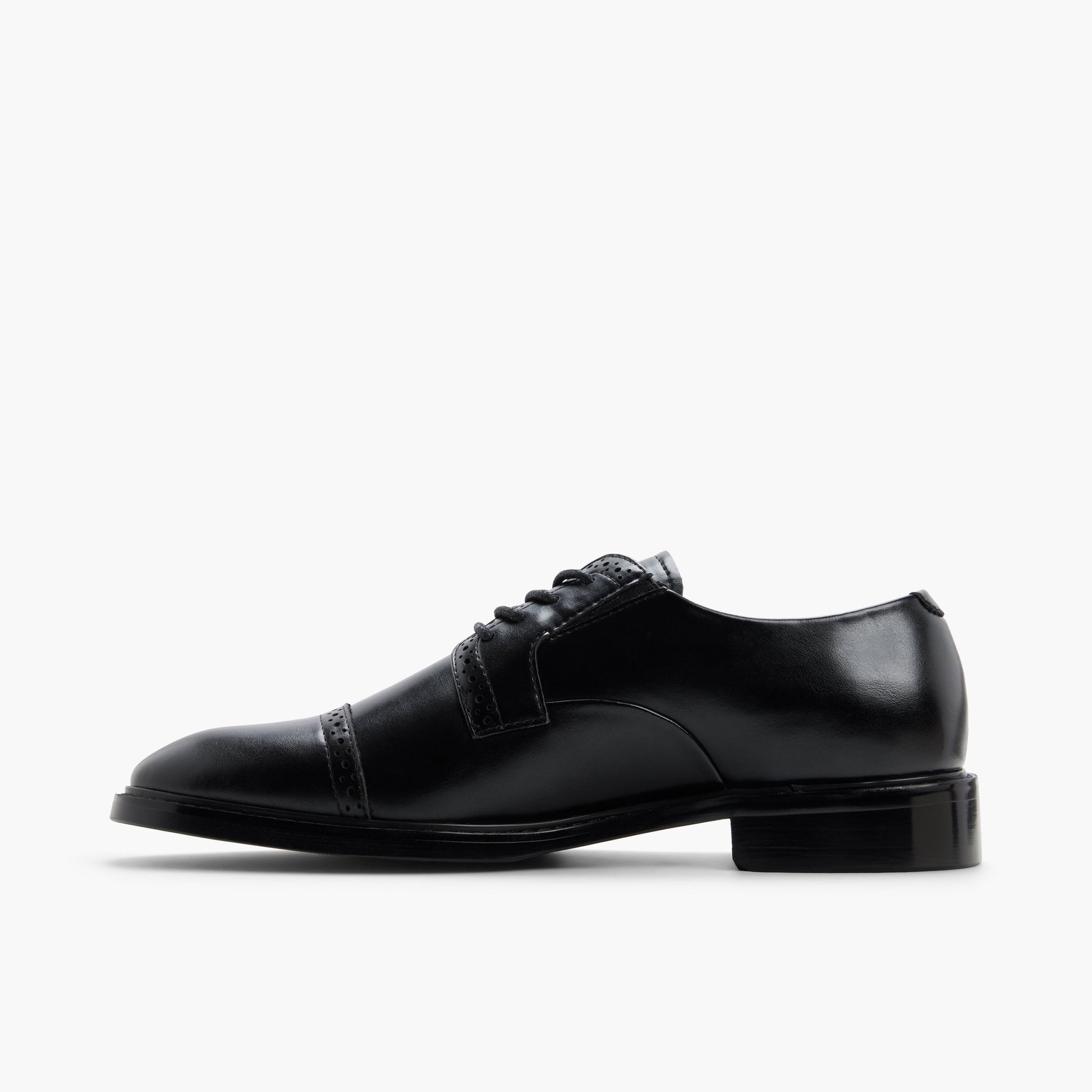 Test FR:Side view of Noir Demorris Chaussures derby