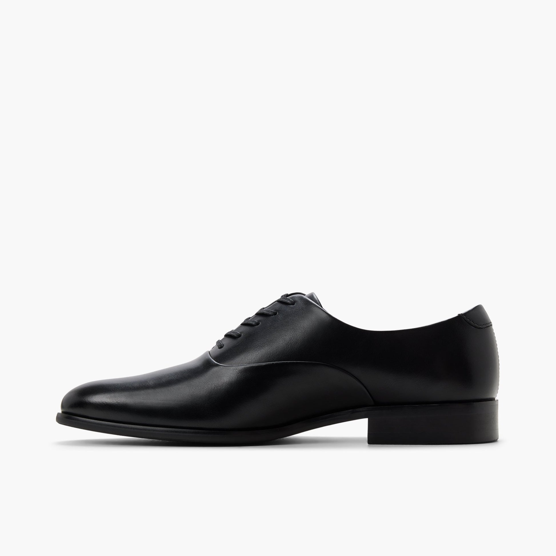 Side view of Black Singleton_h Oxford Shoes