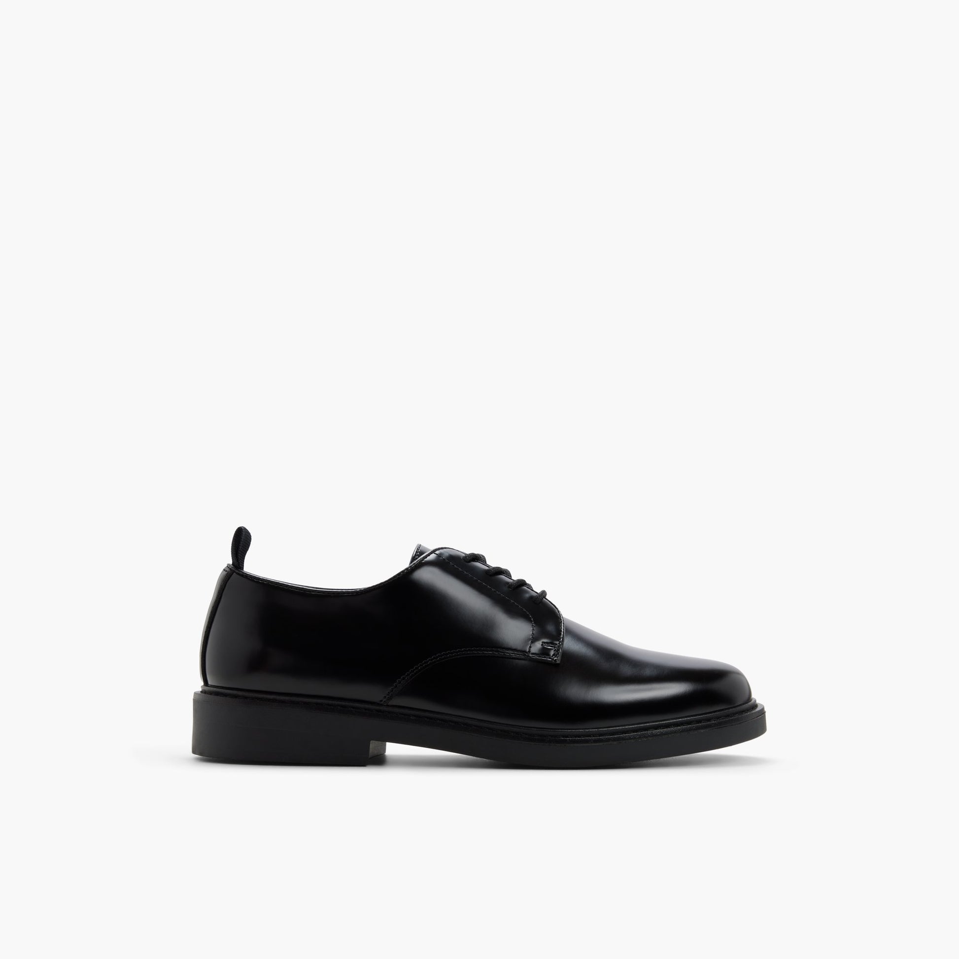 Test FR:Main View of Noir Alvarado Chaussures derby for Hommes