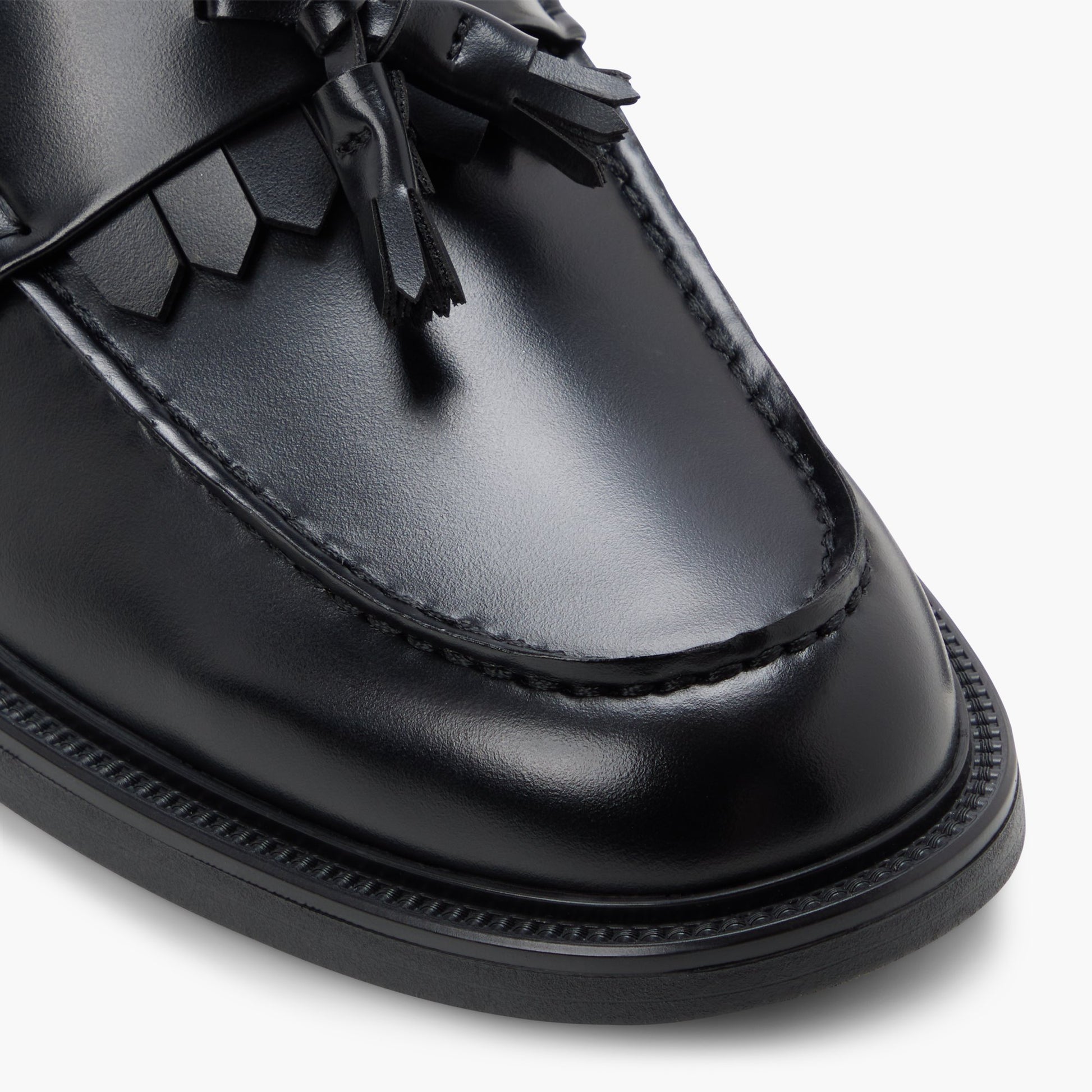Test FR:Close-up of the Autre Noir Chancellor Moccasins