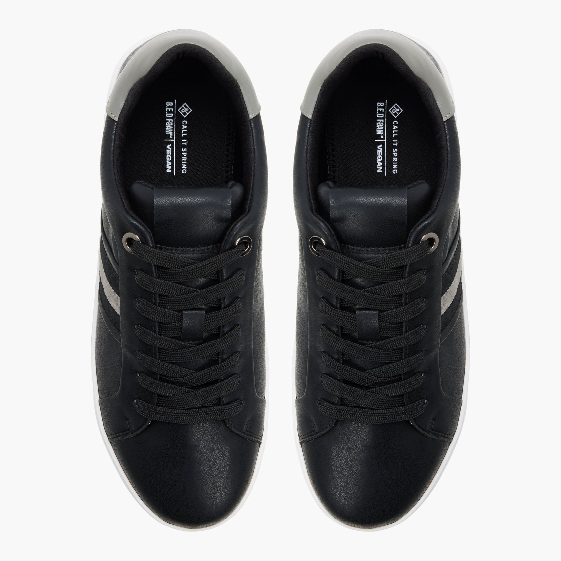 Test FR:Top-down view of the Noir Peltason Chaussures à lacets