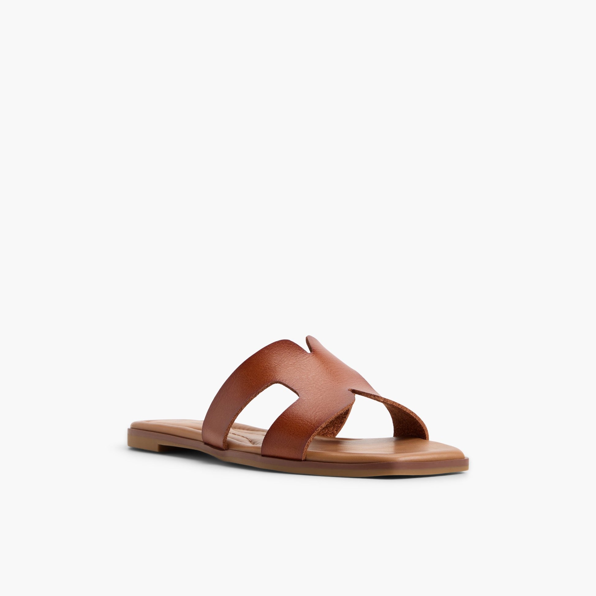 Three-quarter angle of Cognac Payslee Slides's front side