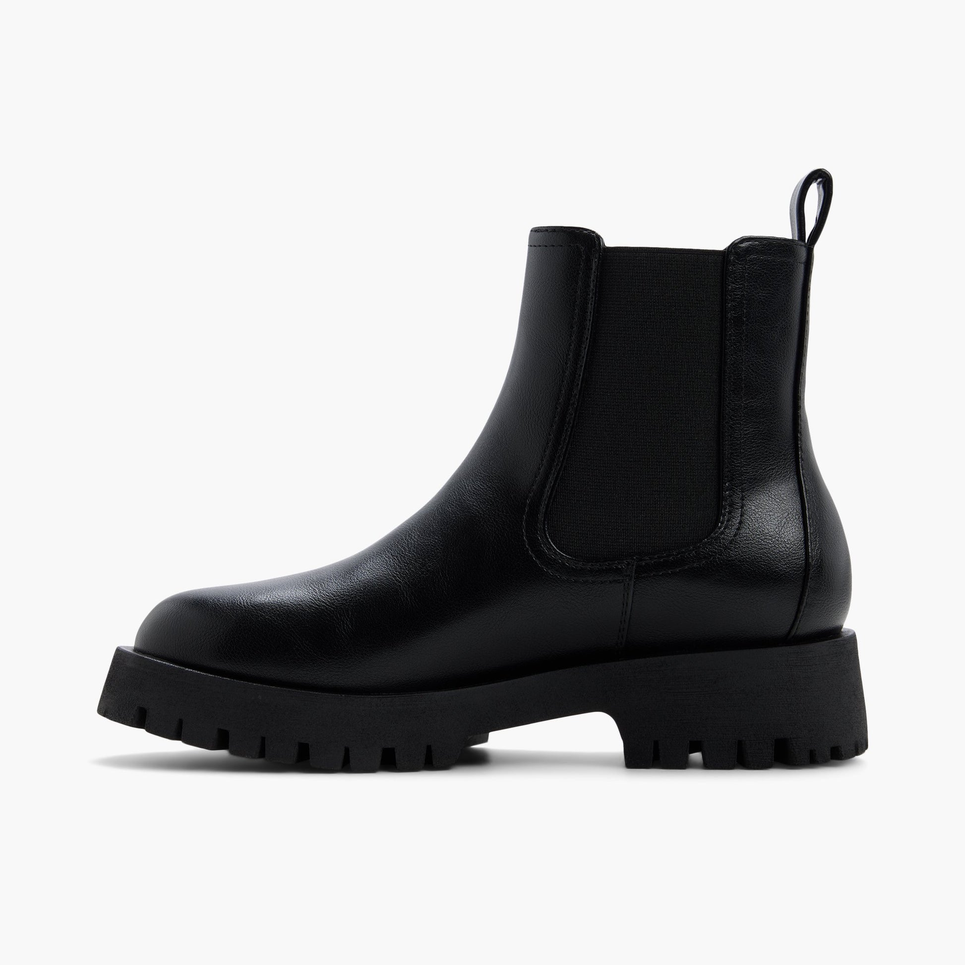 Test FR:Side view of Black Claymore Bottes Chelsea