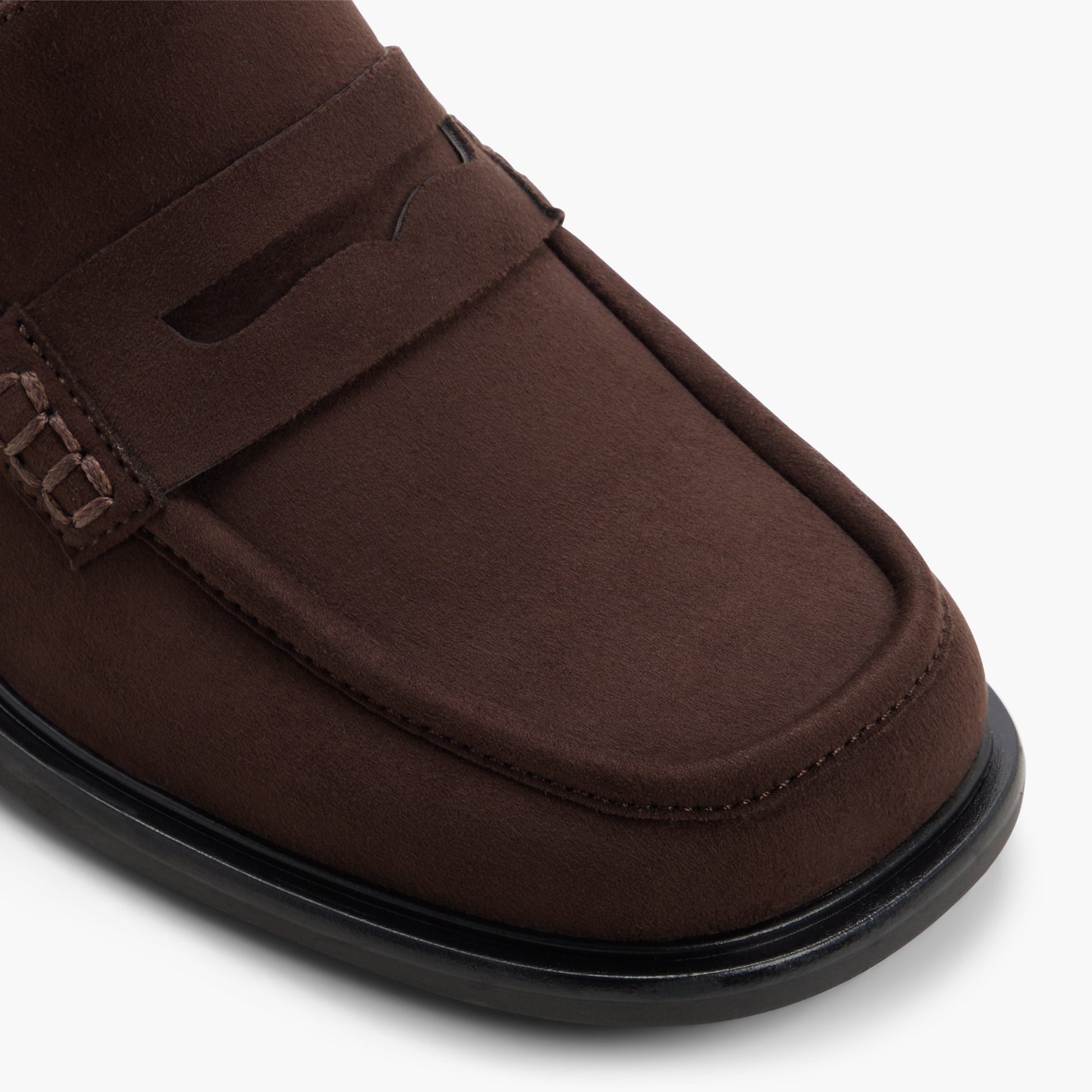 Test FR:Close-up of the Dark brown Sloanee Mocassins
