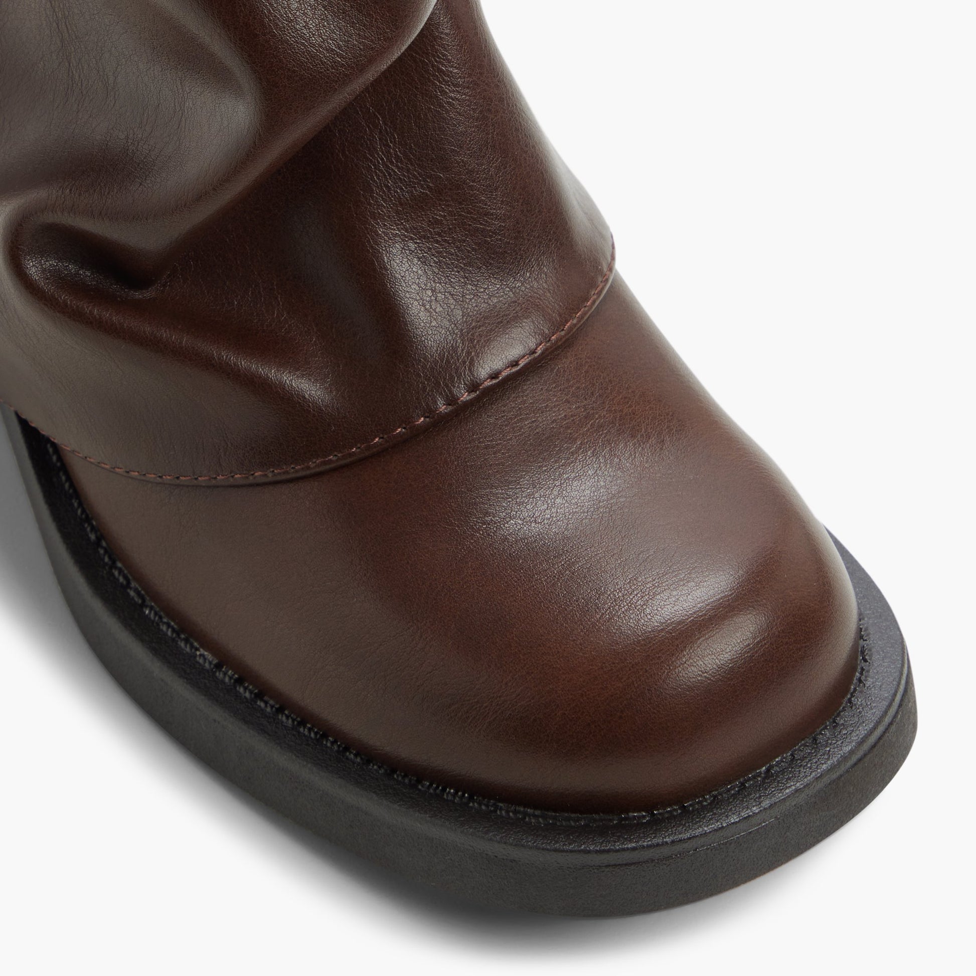 Close-up of the Black Fennton