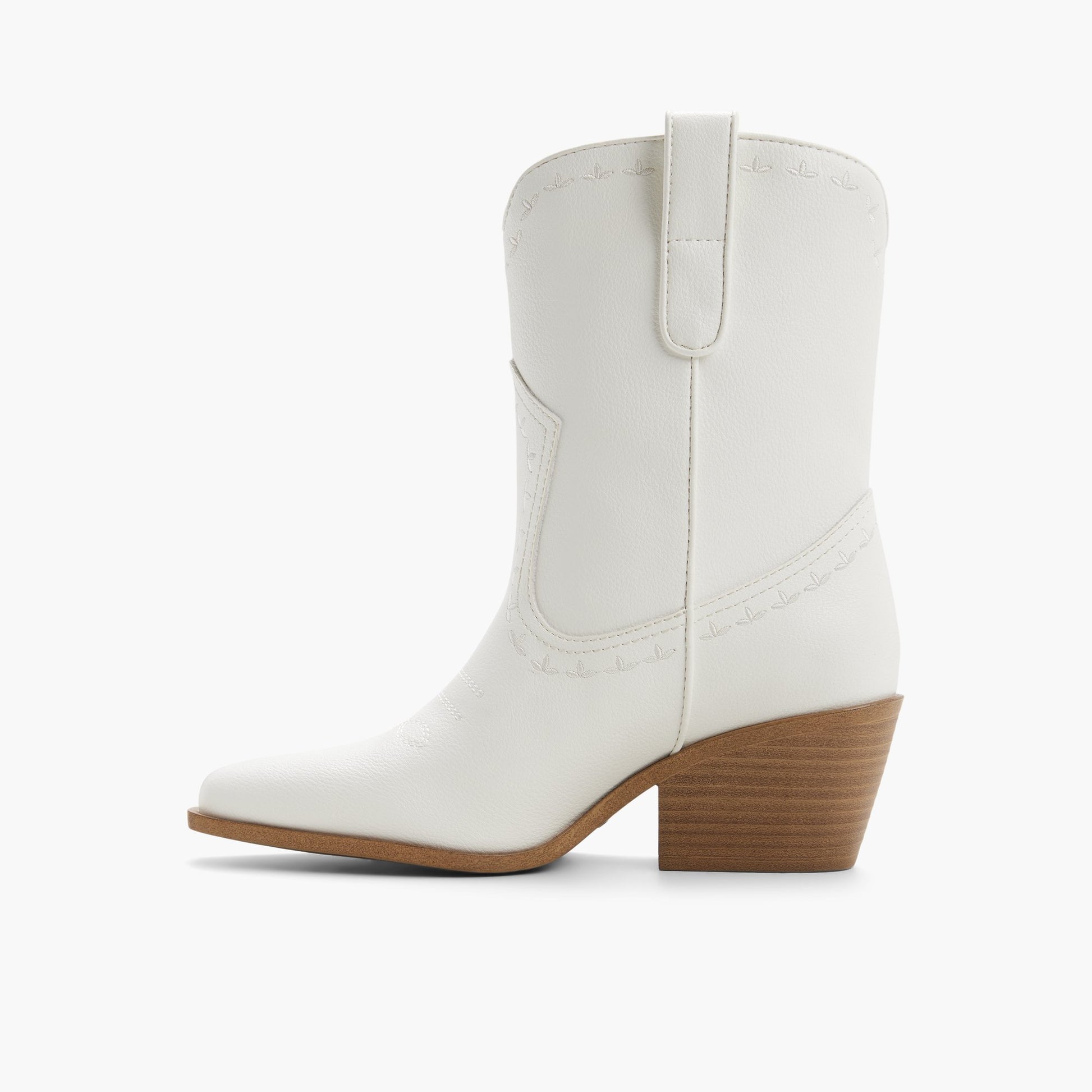 Vue latérale de Blanc Emmiemay Bottillons style western