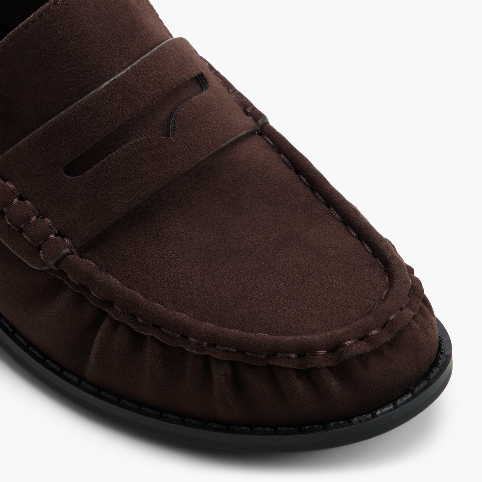 Close-up of the Dark brown Bobbyy Loafers