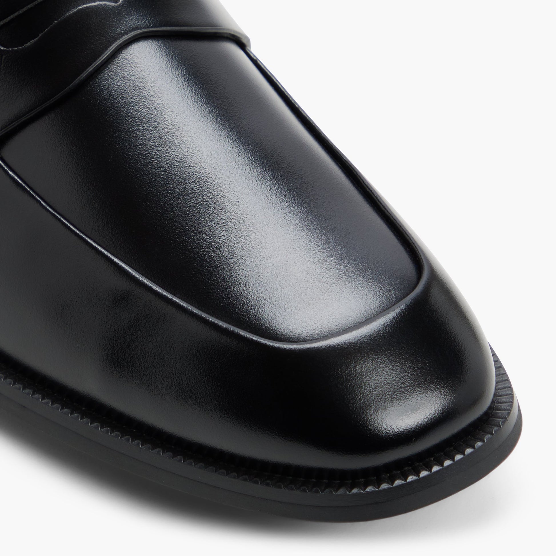 Test FR:Close-up of the Noir Thorpe Flâneurs