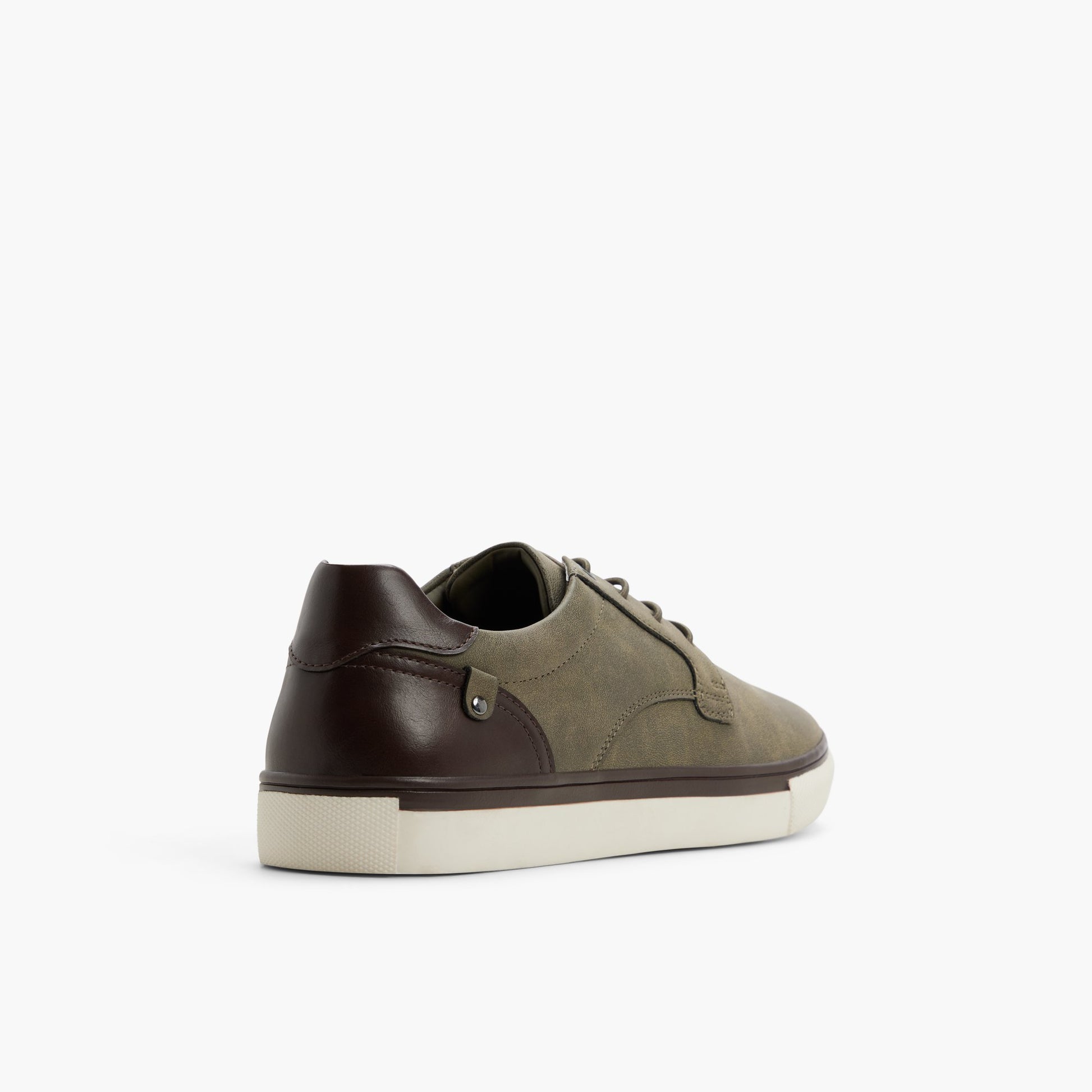 Angle de trois quarts de l'arrière de Khaki Duster