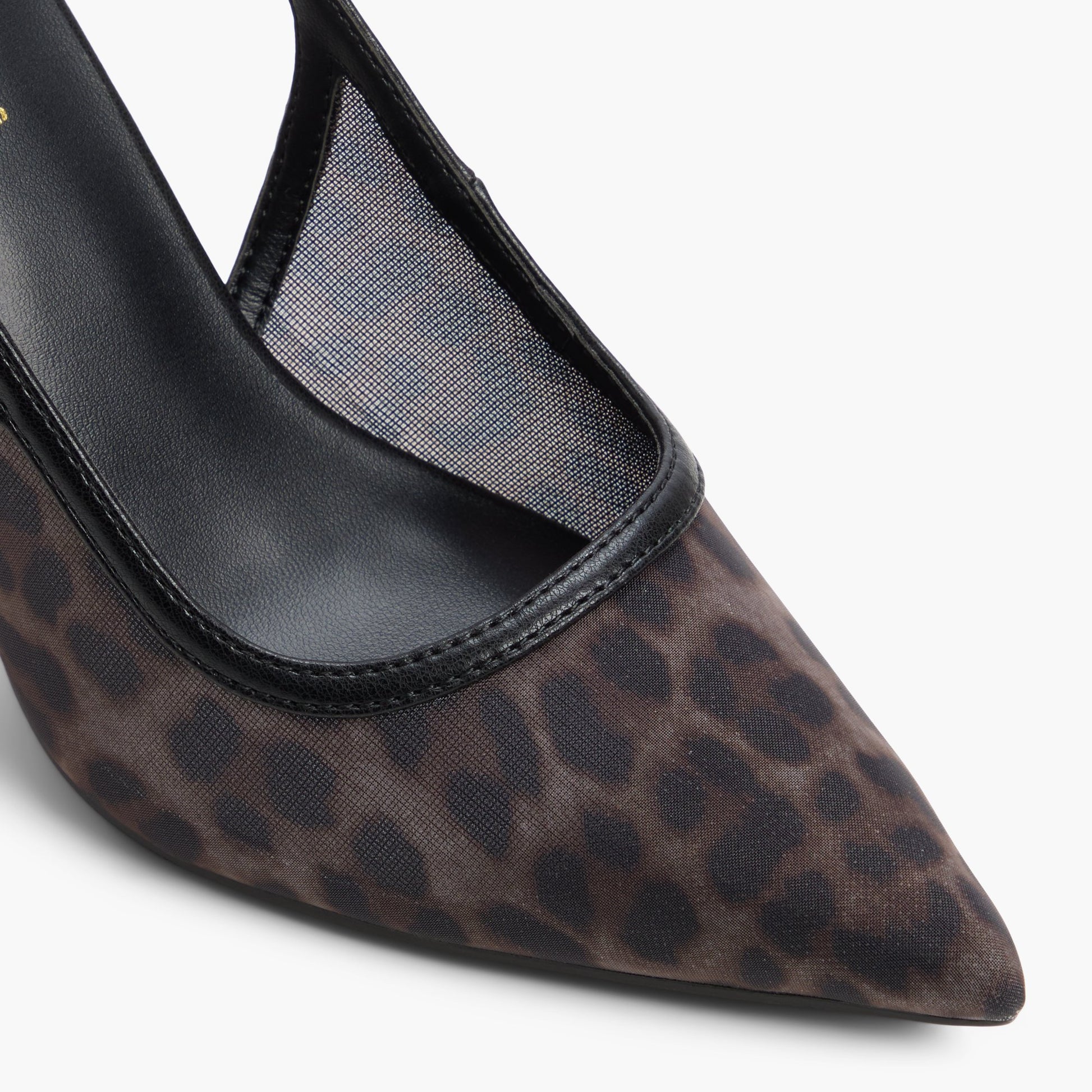Gros plan de la Brun Chiicago Talons hauts à bride arrière