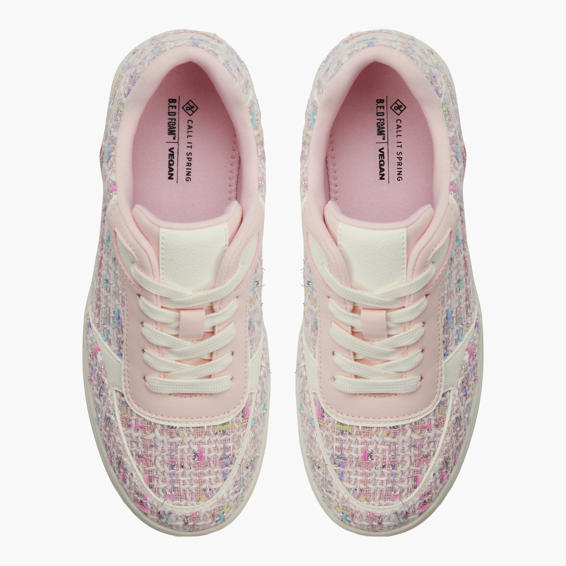 Test FR:Top-down view of the Autre rose Freshy Sneakers