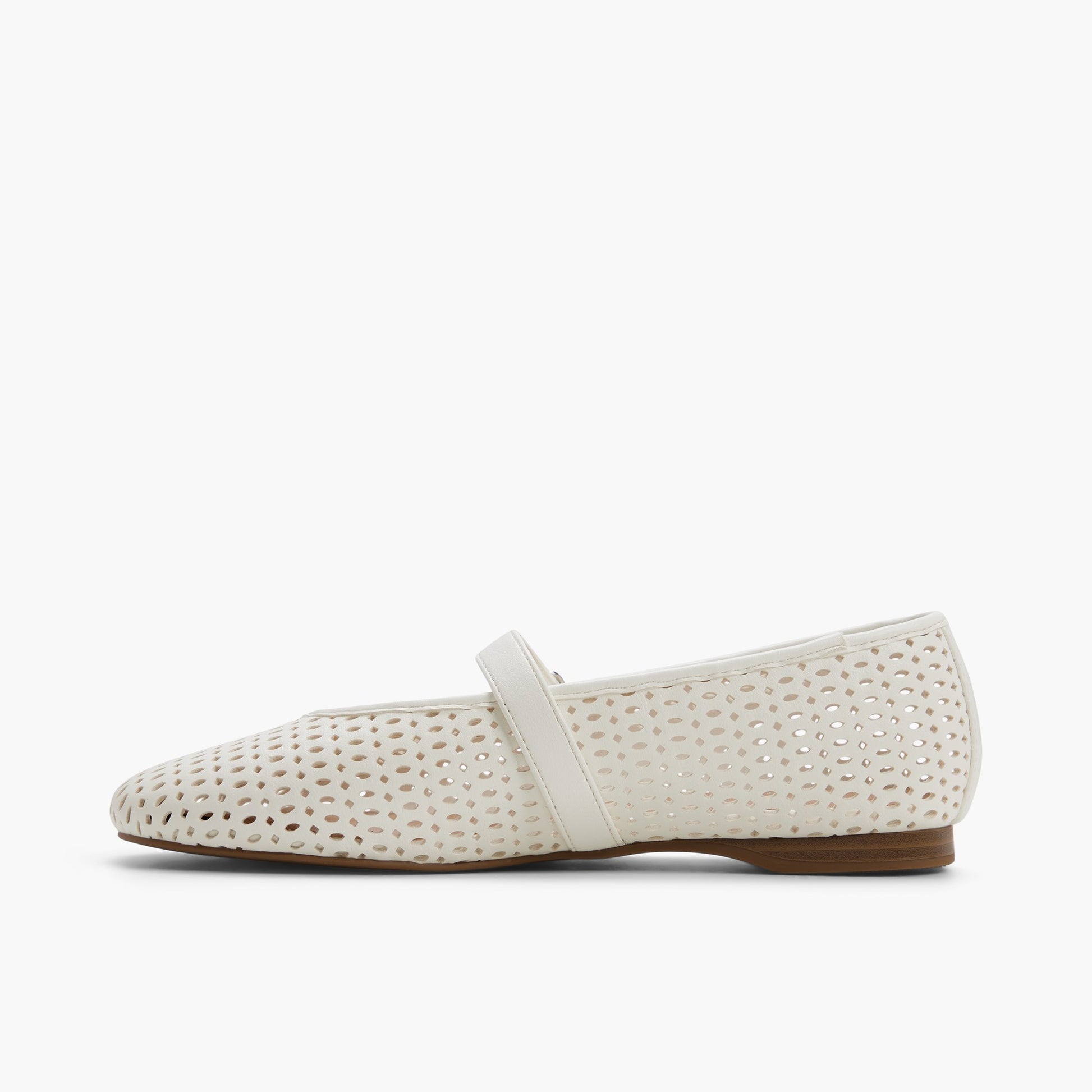 Test FR:Side view of Autre blanc Elyiaa Mary Janes