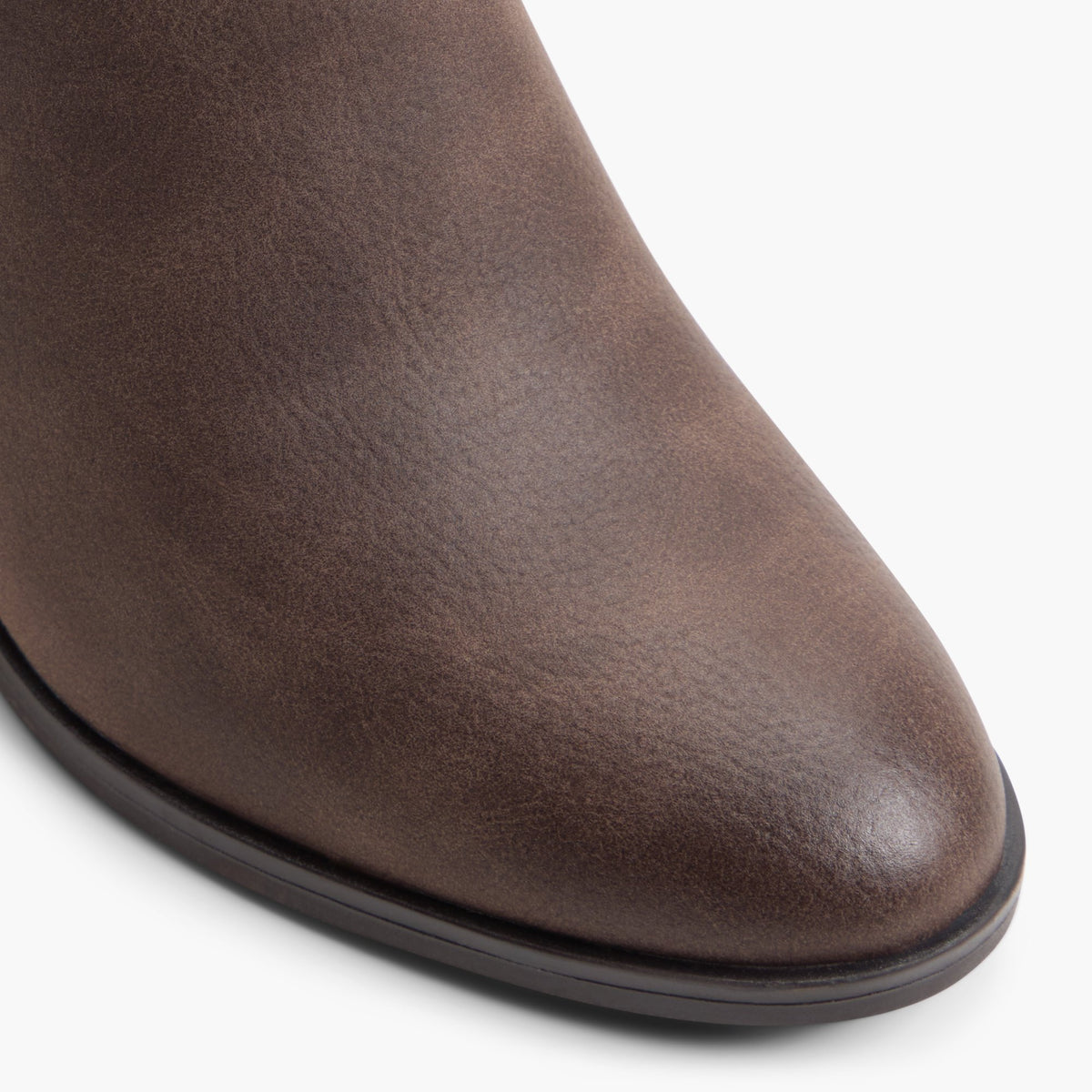 Close-up of the Dark brown Nathaly Ankle Boots