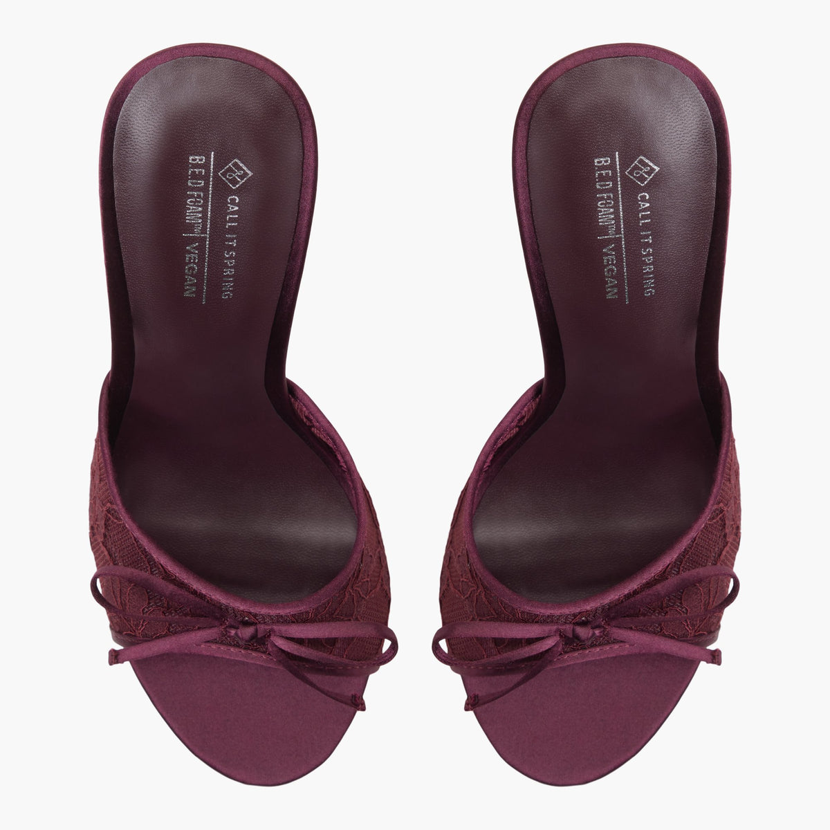 Top-down view of the Bordo Juniee Heeled Mule Sandals