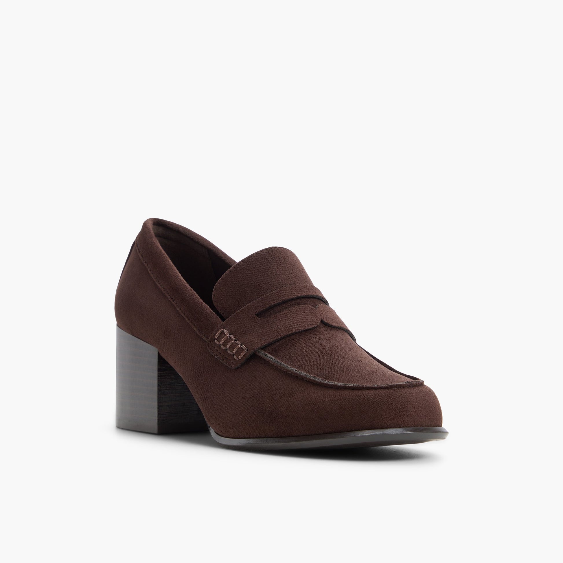 Three-quarter angle of Dark brown Carriie 's front side