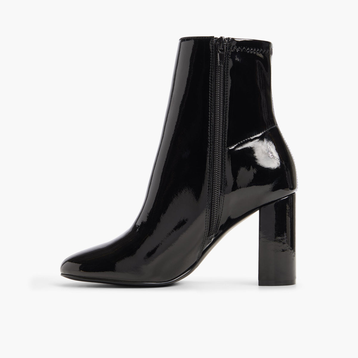 Vue latérale de Noir Zyva Bottillons