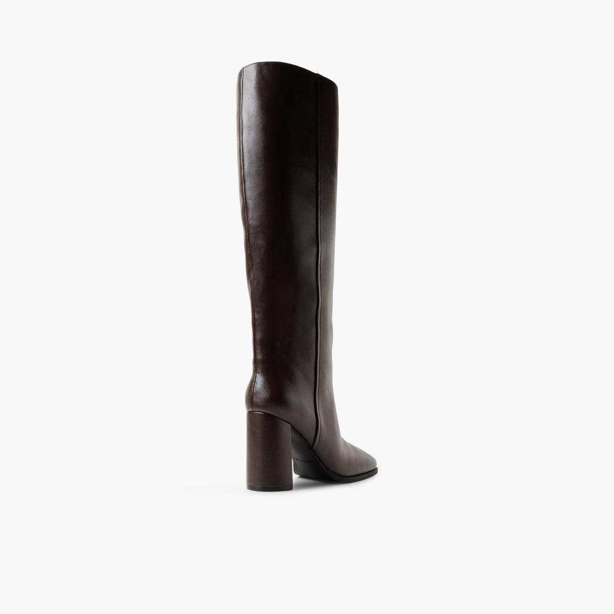Angle de trois quarts de l'arrière de Brun foncé Calya Bottes hautes