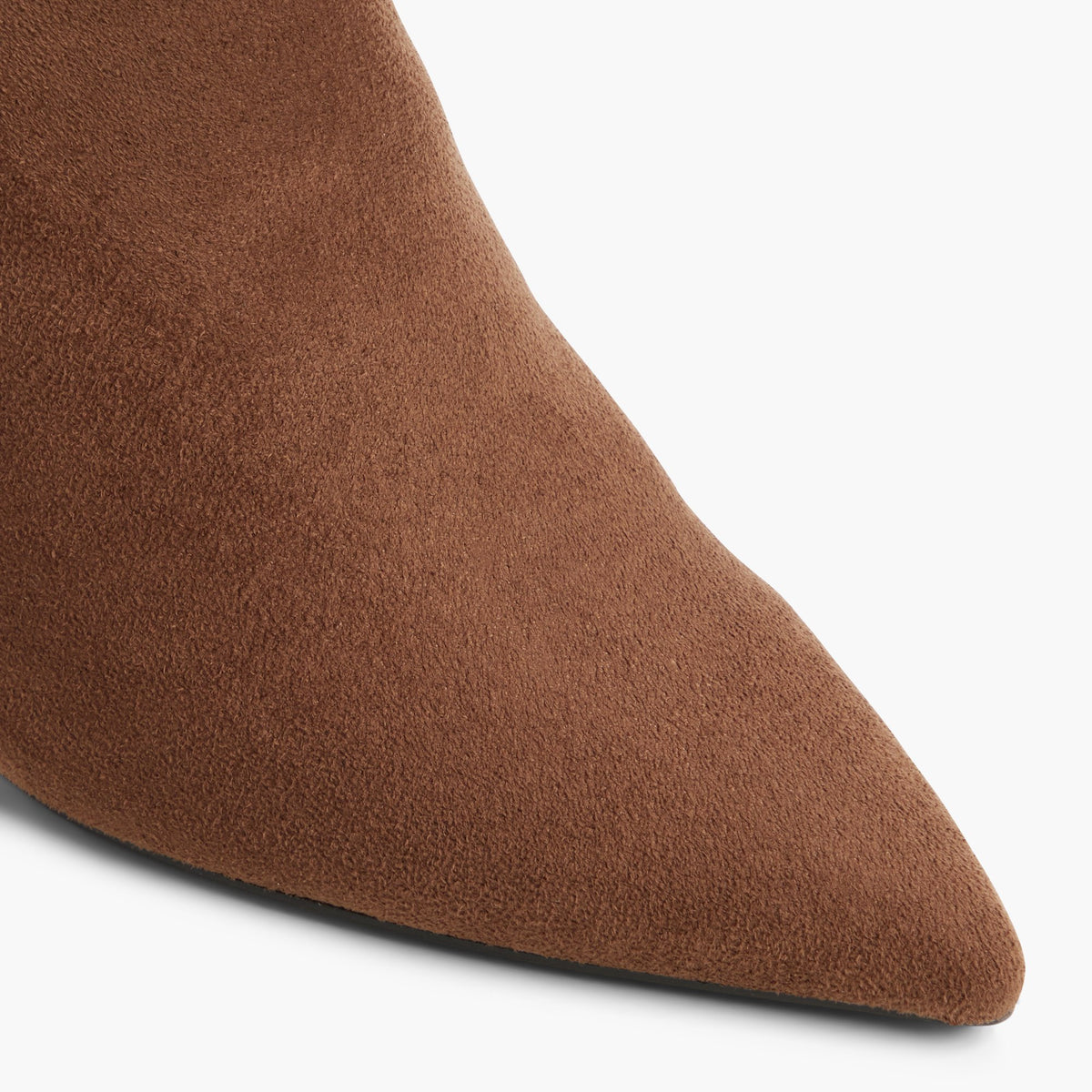 Gros plan de la Brun foncé Ayako Bottes hautes