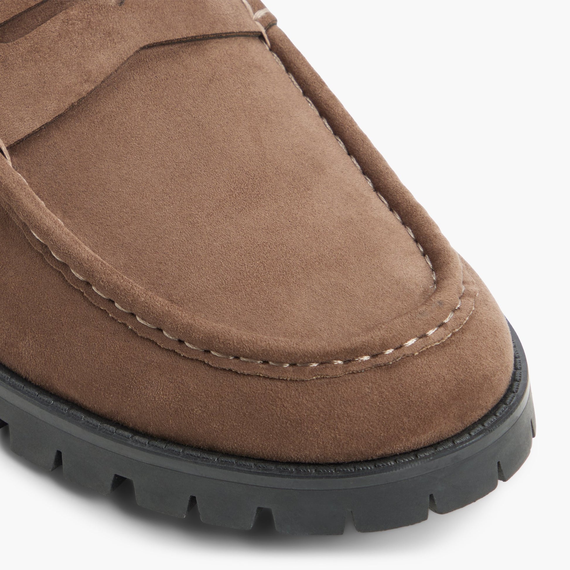 Close-up of the Light brown Bellridge Loafers