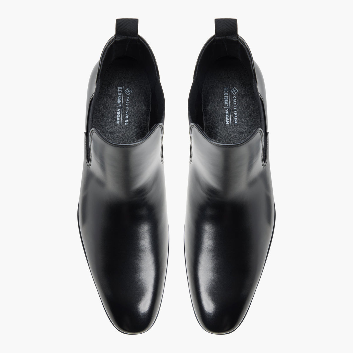 Top-down view of the Black Slatewell Chelsea Boots