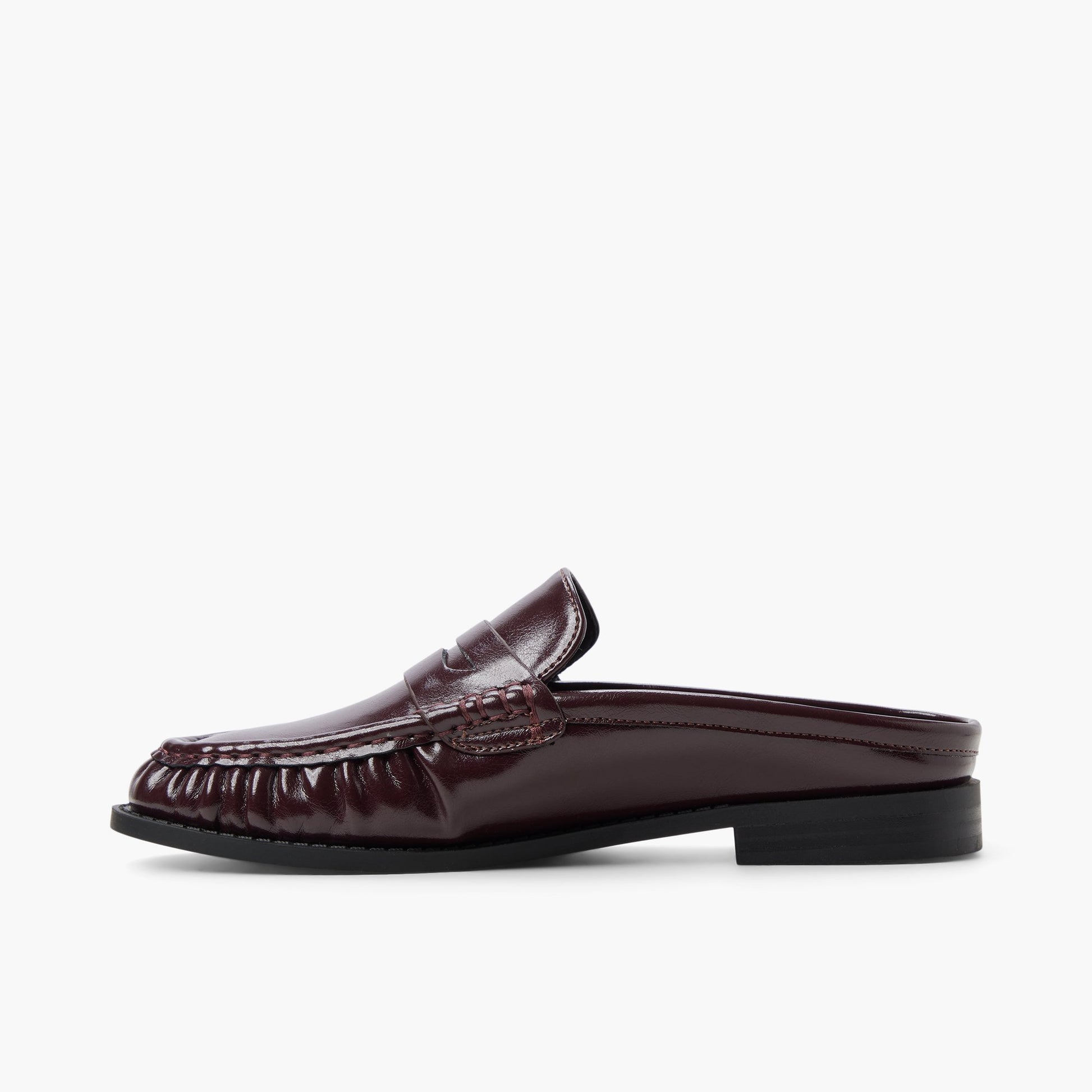 Side view of Bordo Cirella Loafer Mules