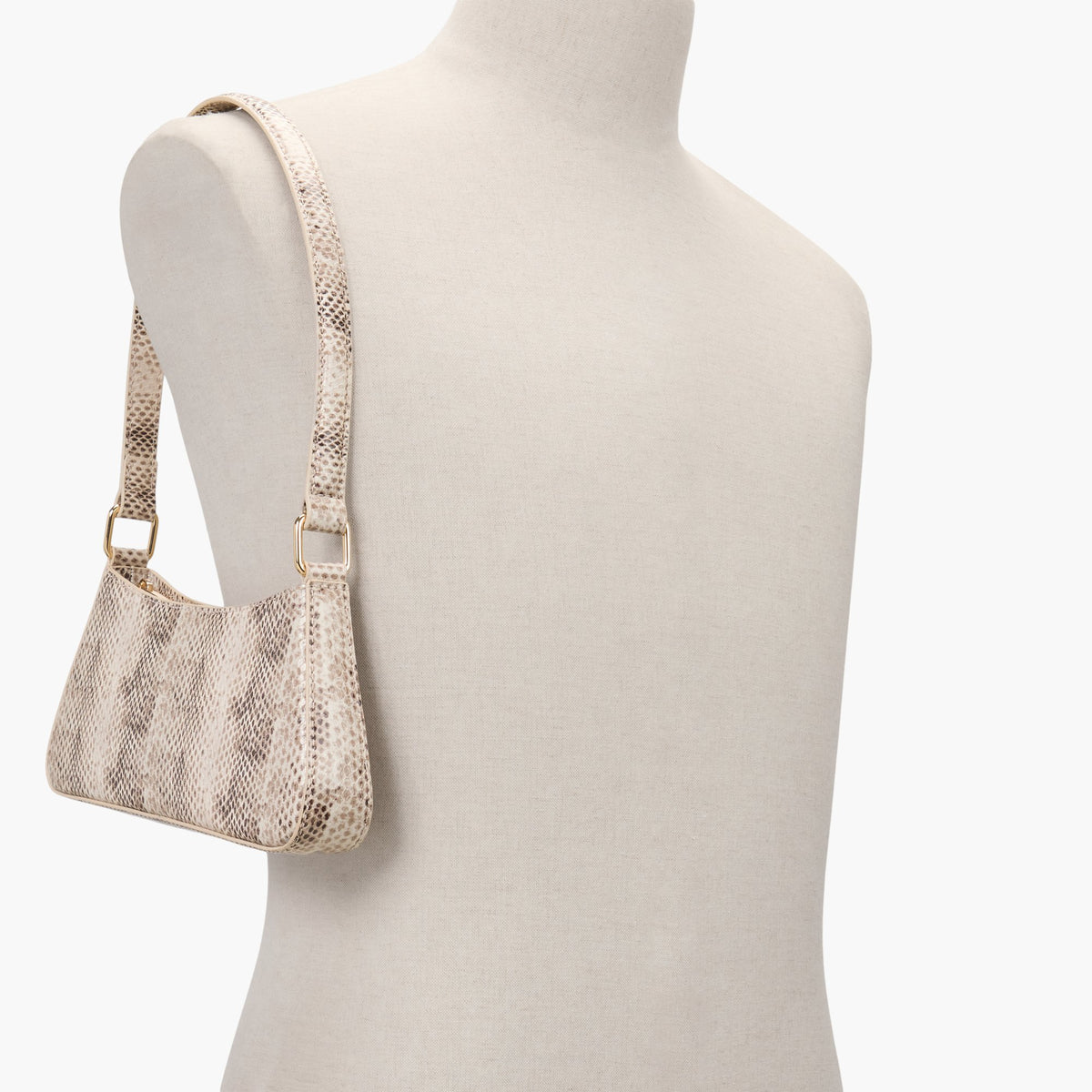 Product media for Julieette