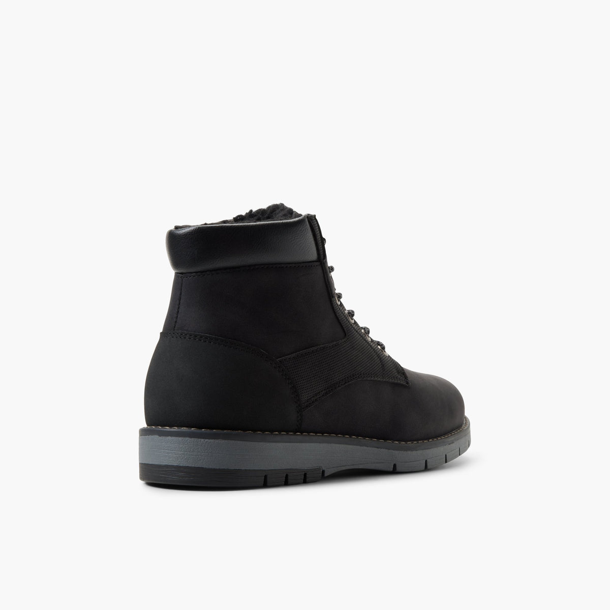 Angle de trois quarts de l'arrière de Black Camperwood Bottes à lacets