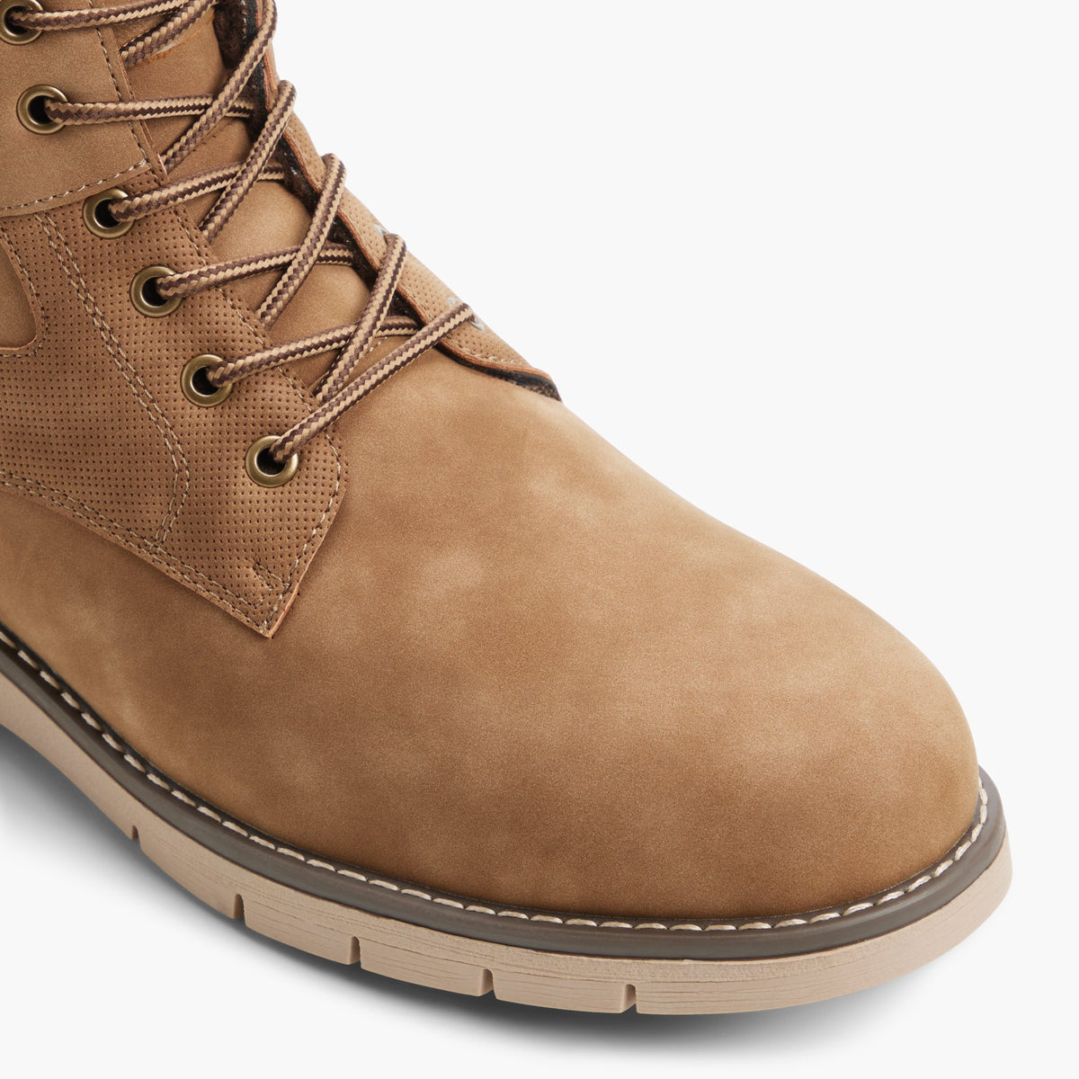 Gros plan de la Tan Camperwood Bottes à lacets