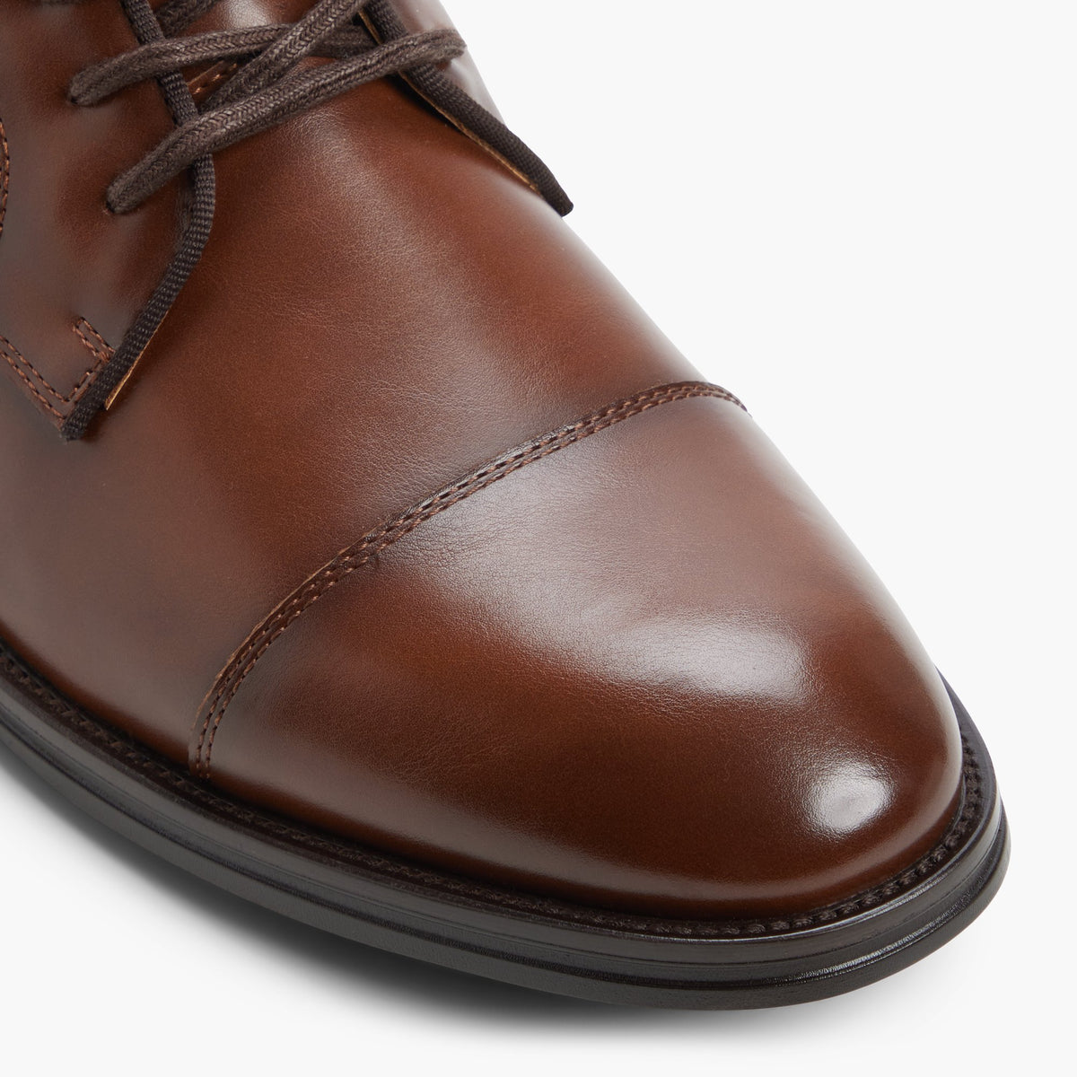 Gros plan de la Cognac Pinecrest Bottes à lacets