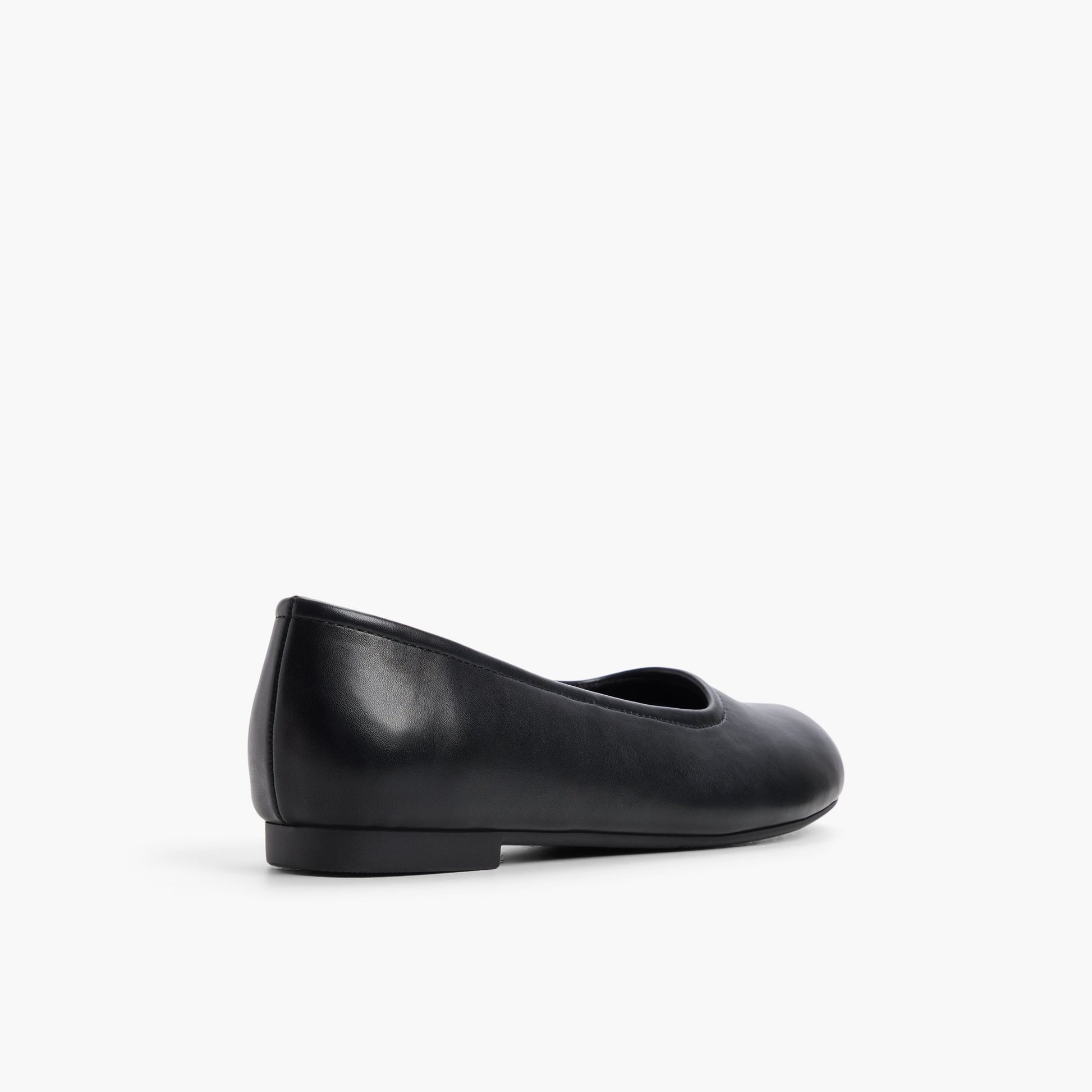 Three-quarter angle of Black Felinaa Tabi Ballerinas's back side